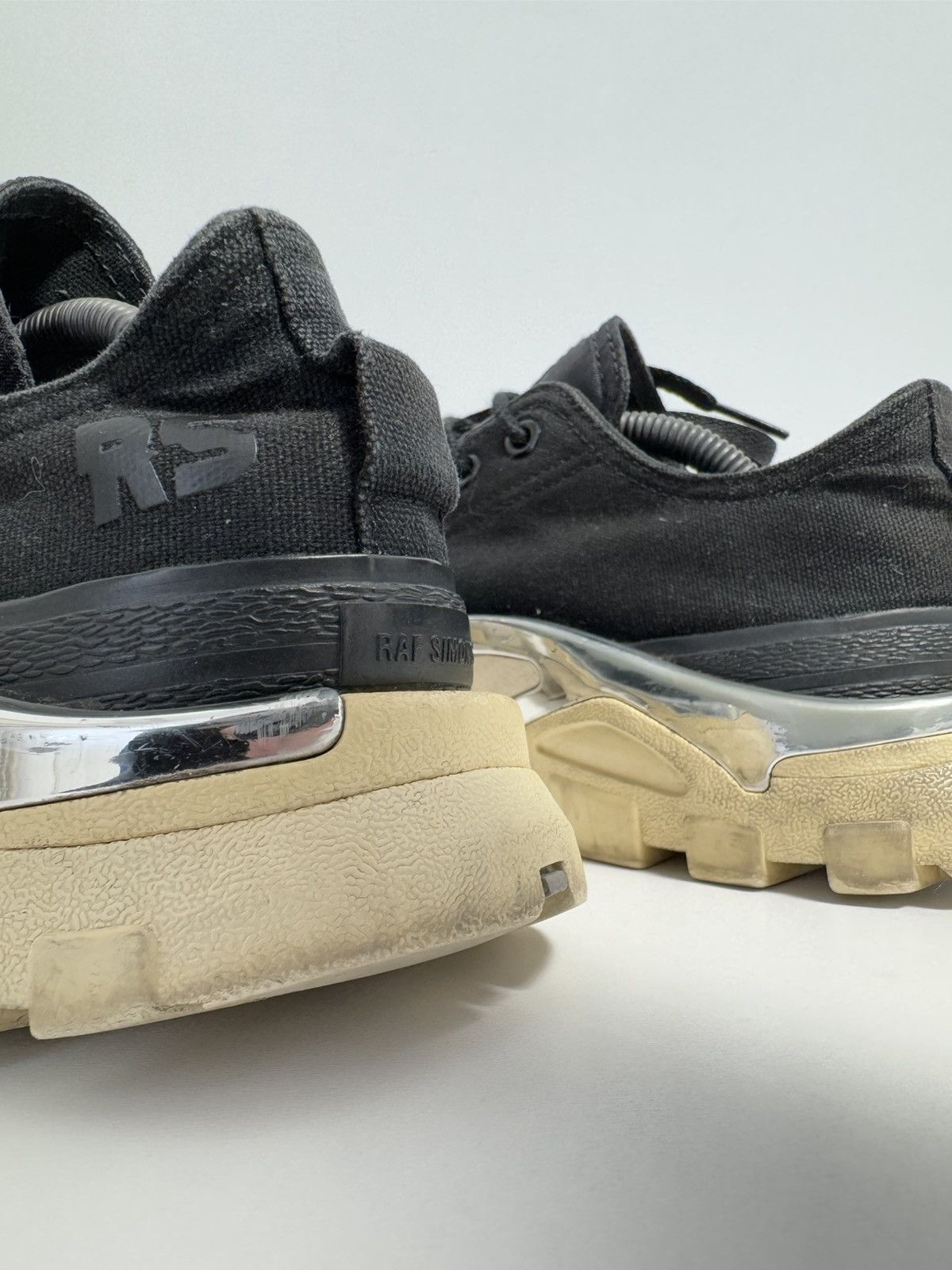 Adidas × Raf Simons Adidas X Raf Simons Rare Black Detroit Runner Low Top Size US 8 / EU 41 - 10 Thumbnail