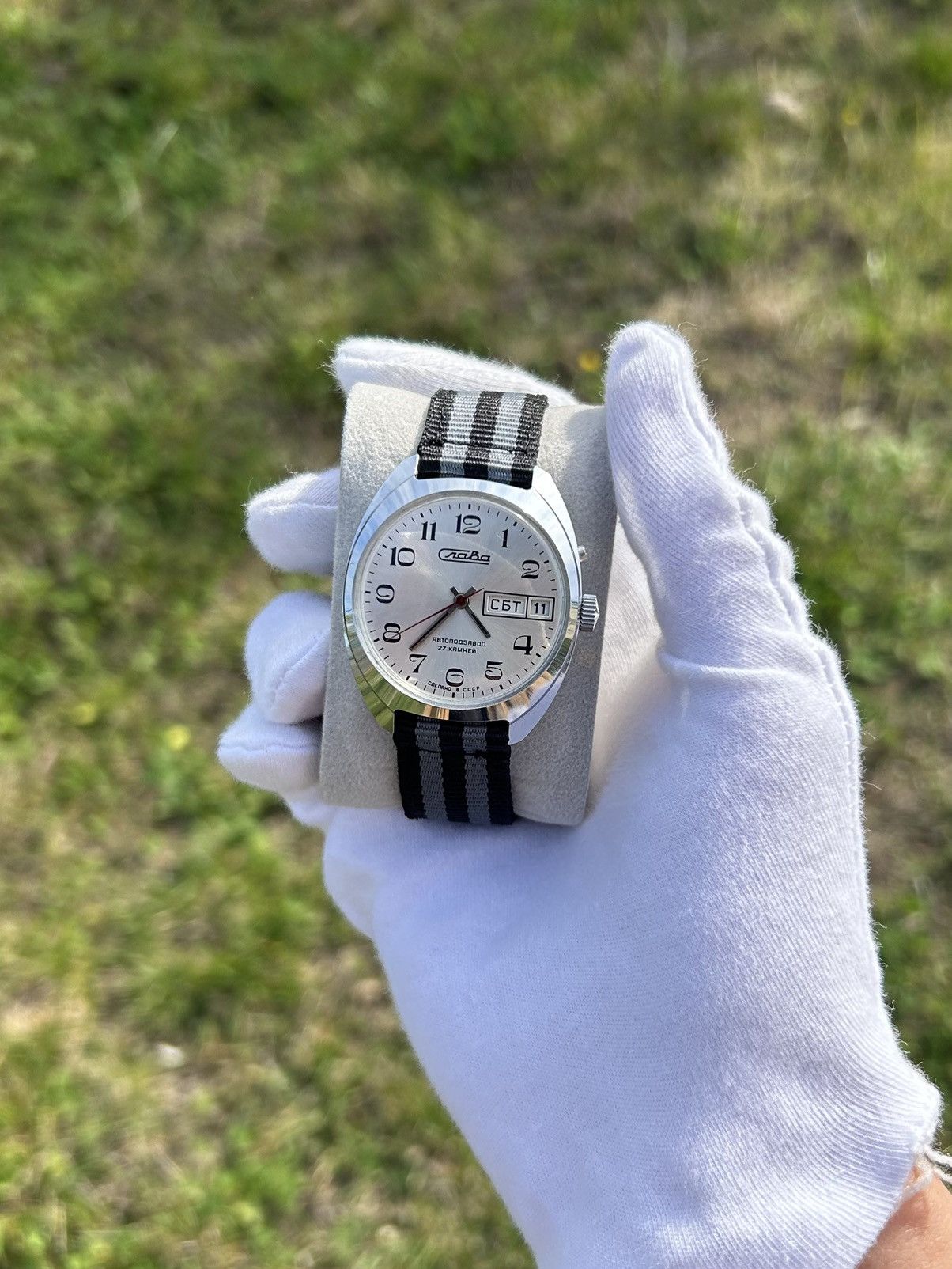 Vintage Vintage Watch Slava Automatic USSR Soviet Wristwatch 1980s Size ONE SIZE - 9 Thumbnail