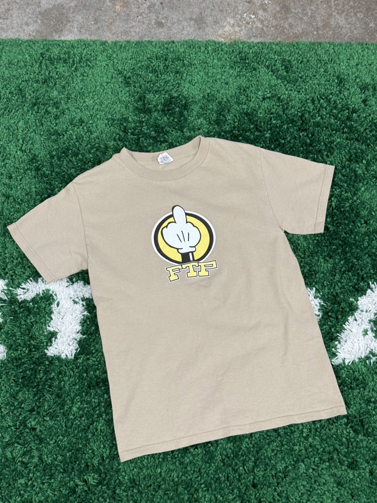 Fuck The Population Fuck The Population FTP Finger Tee Khaki Cartoon Small Size US S / EU 44-46 / 1 - 1 Thumbnail