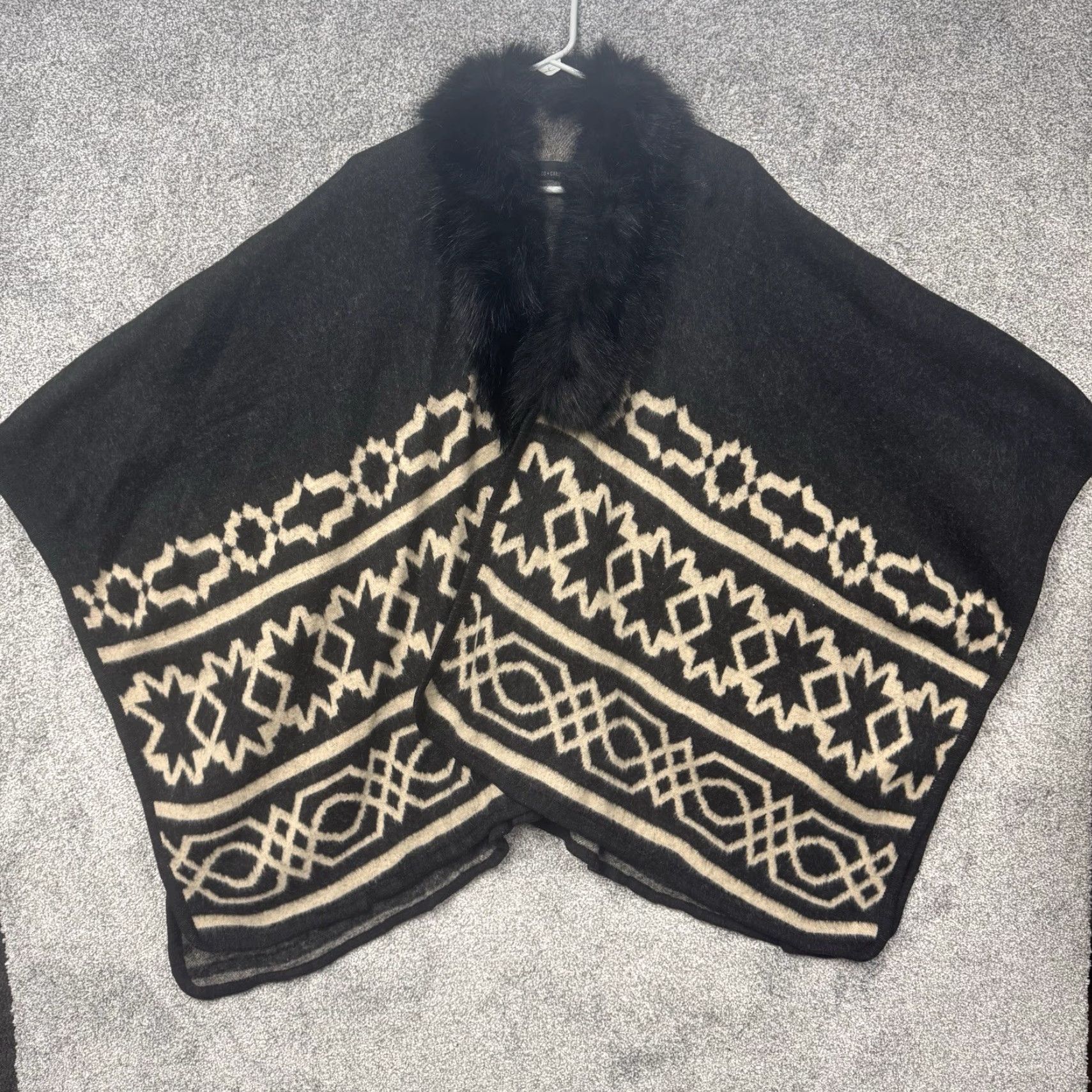 Vintage Coco + Carmen Shawl One Size Faux Fur Collar Indie Boho Layering Lagenlook Cozy Size ONE SIZE - 2 Thumbnail