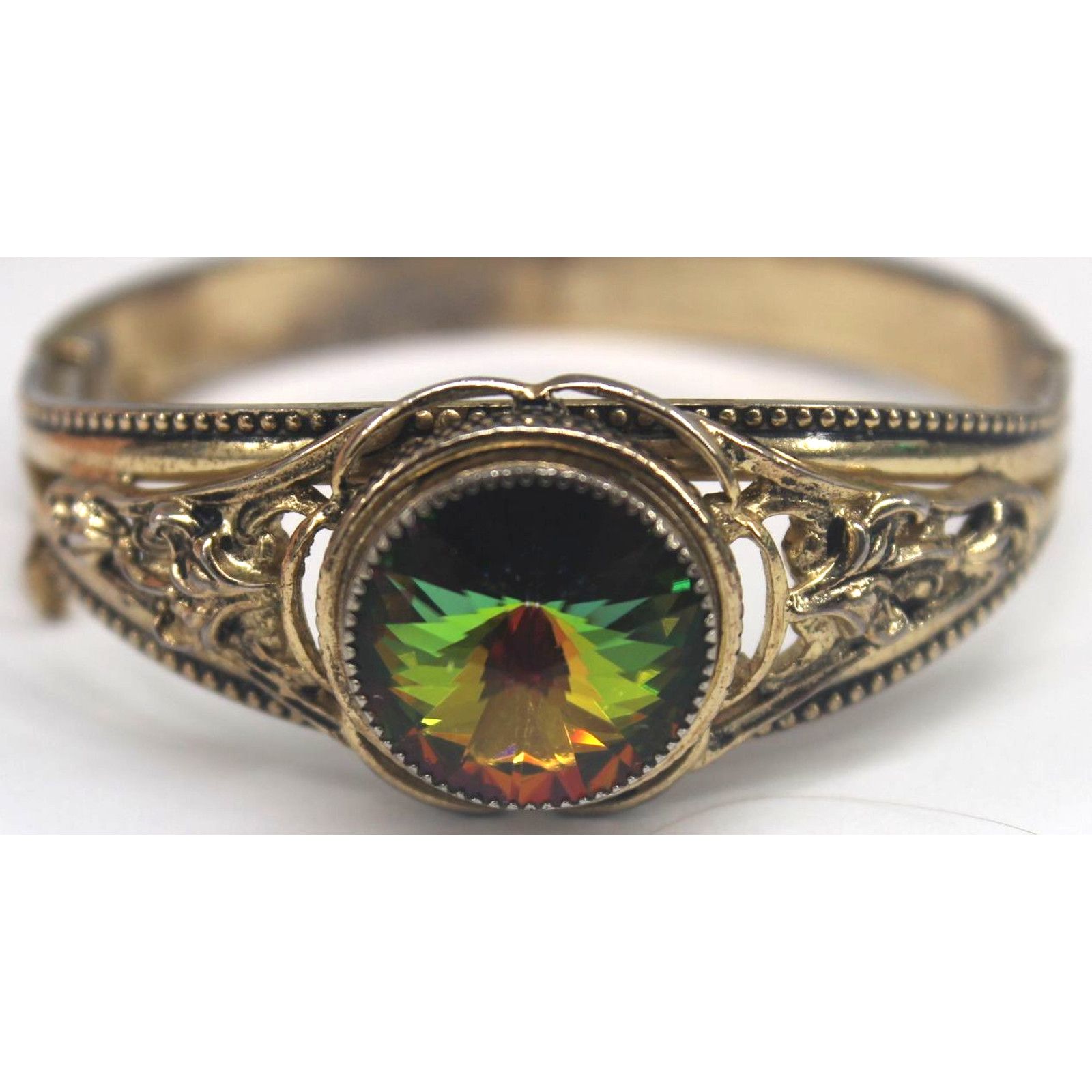 Other 1970s Big Center Watermelon Rhinestone Bracelet Goldtone Size ONE SIZE - 2 Thumbnail