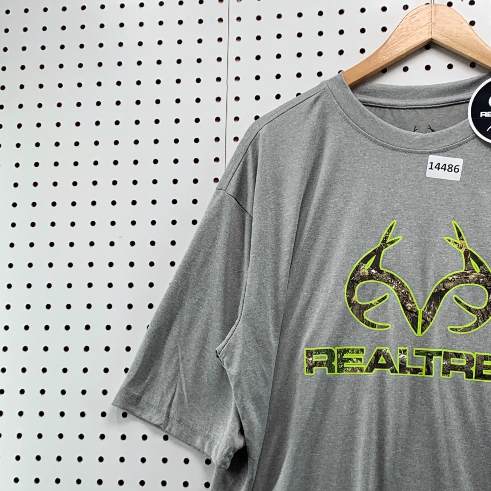 Realtree VINTAGE Realtree Camouflage T-Shirt Adult XL Gray Short Sleeve Logo Unisex Size US 36 / EU 52 - 4 Thumbnail
