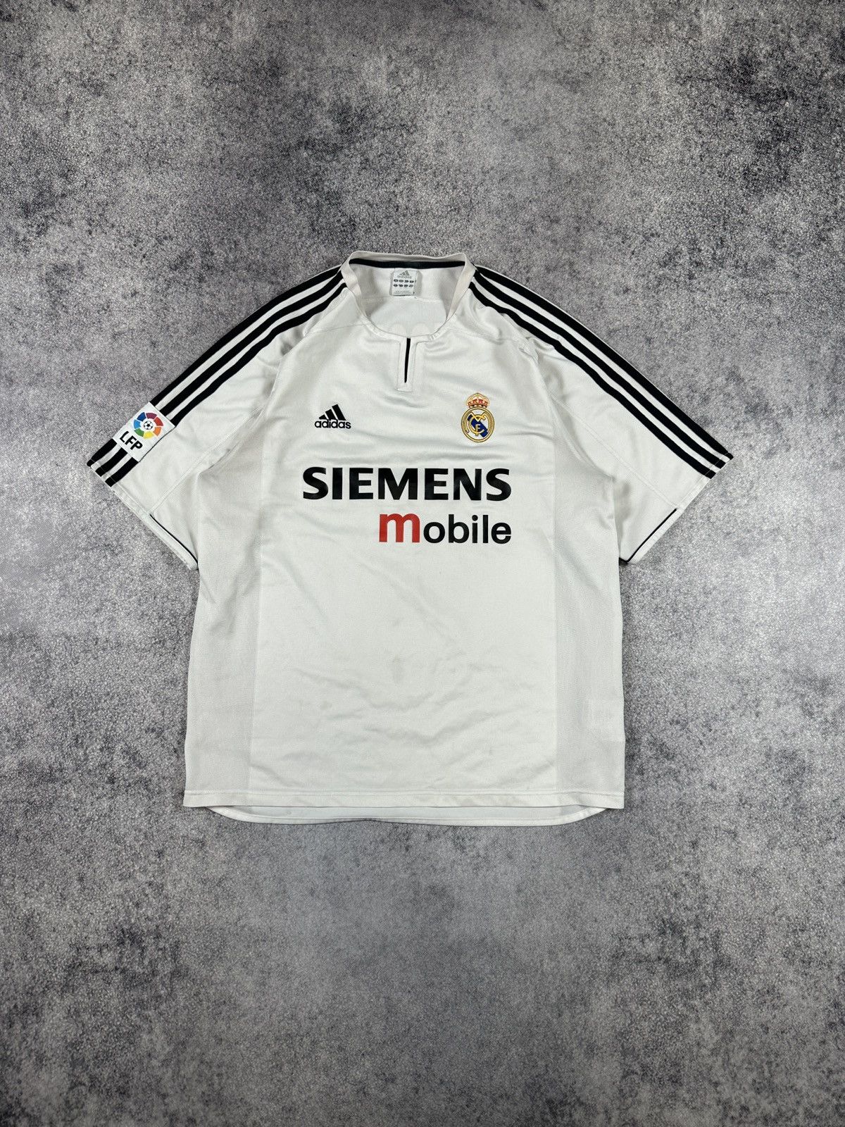 Adidas Vintage Adidas Real Madrid 3 R.Carlos Soccer Jersey Tee USA Size US L / EU 52-54 / 3 - 1 Thumbnail