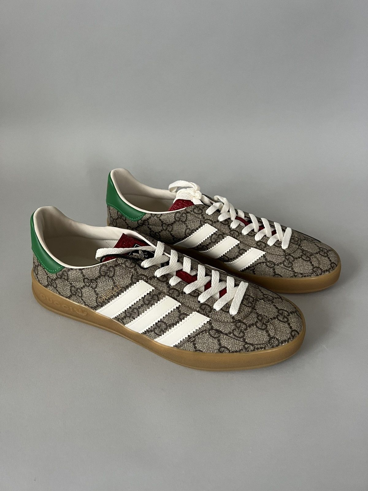 adidas gazelle silver green womens Adidas x Gucci Gazelle GG Monogram Low Top Sneakers Brown Size 7 HQ885   Celebrity Owned