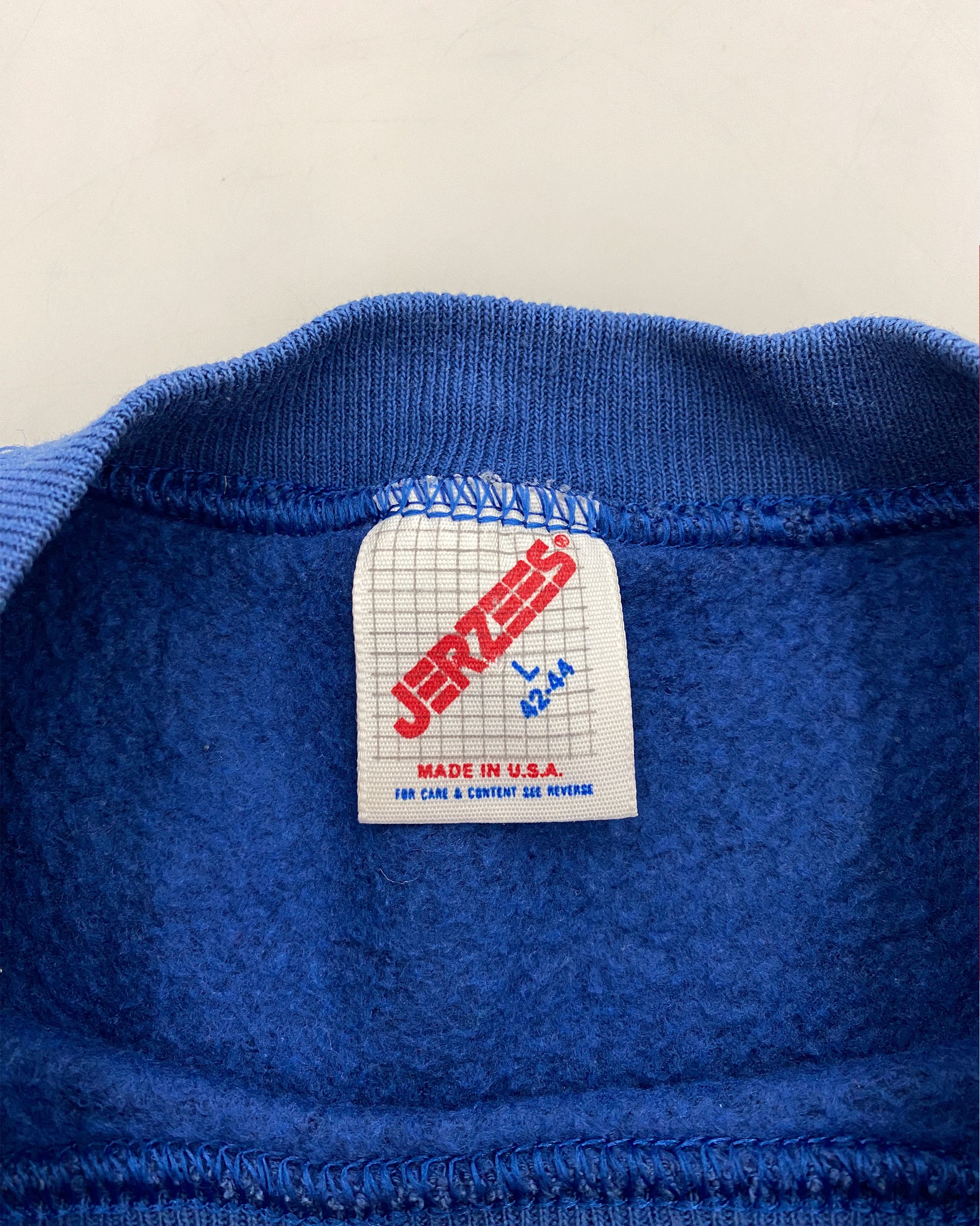 Disney 1980s Made in USA Disney Boston Crewneck Size US L / EU 52-54 / 3 - 7 Thumbnail