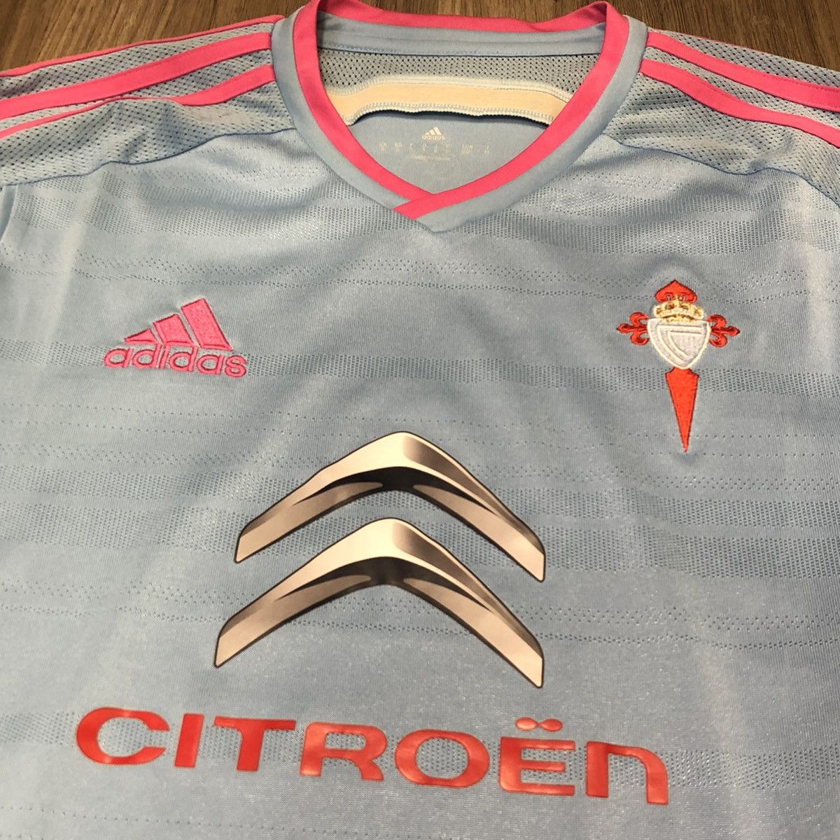 Adidas Celta Vigo 14/15 home shirt Size US S / EU 44-46 / 1 - 3 Thumbnail