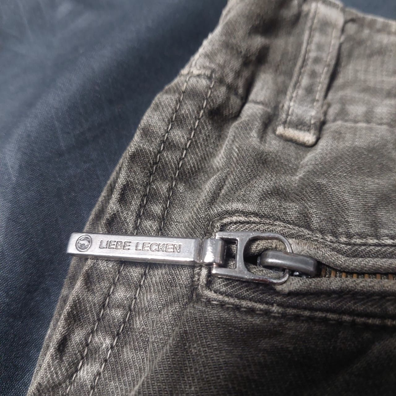 RIPVANWINKLE Ripvanwinkle multi zipper cargo pants Size US 32 / EU 48 - 10 Thumbnail
