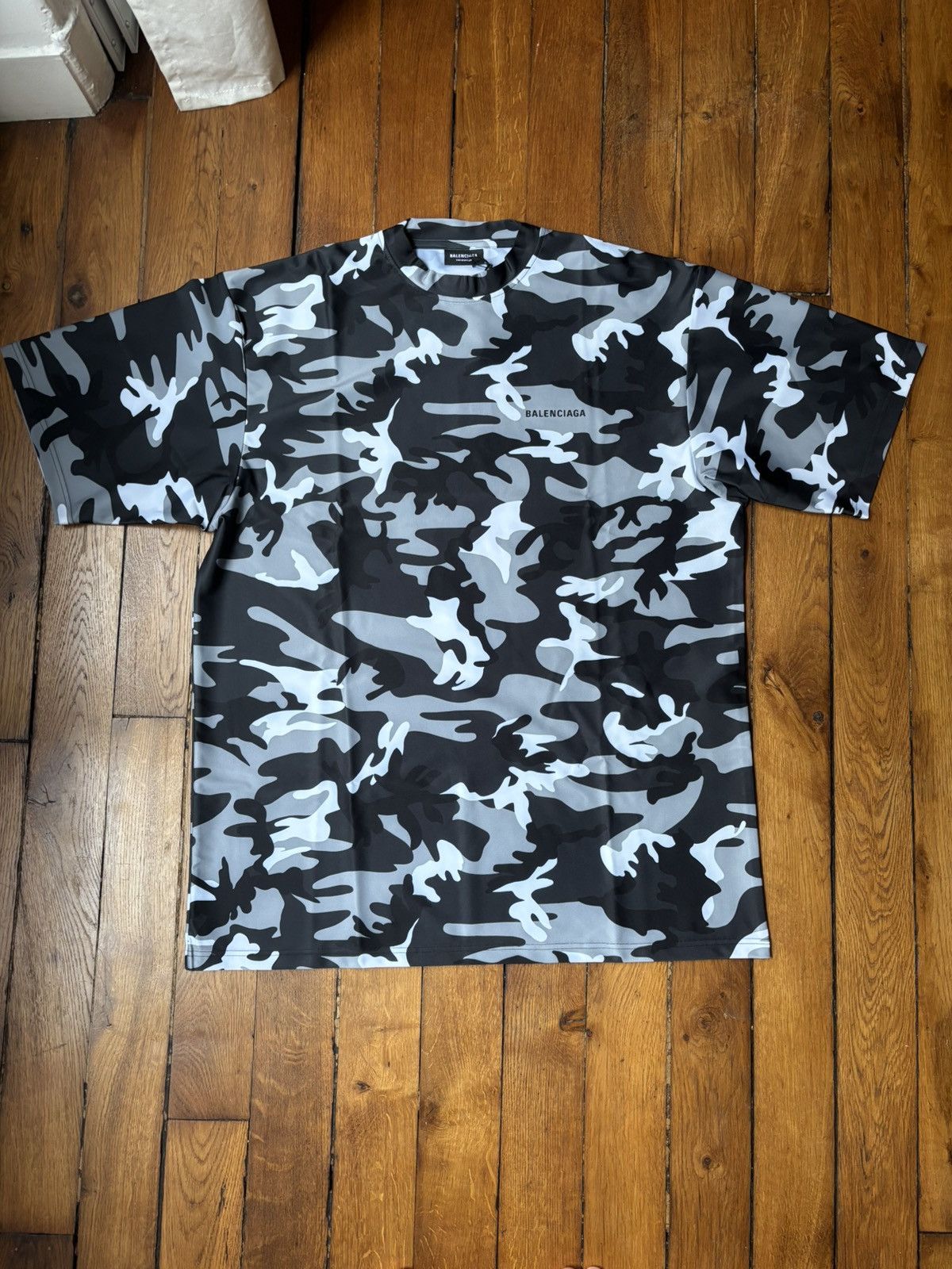 Balenciaga Swim T-Shirt Camo Print Size US XS / EU 42 / 0 - 1 Thumbnail