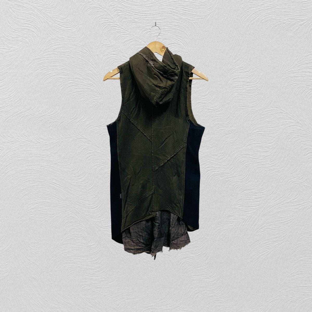 Le Grande Bleu (L.G.B.) Midas vest hooded japanese brand LGB style Size US S / EU 44-46 / 1 - 2 Thumbnail