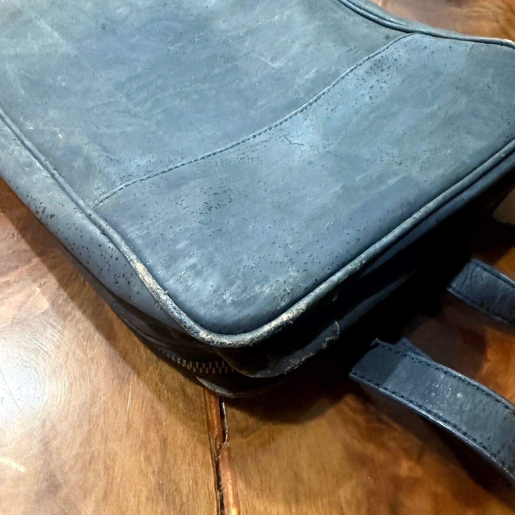 Vintage Laflore Paris Backpack Bag Unisex Adults Blue Bark 15x10x4 Zip Leather Straps Gold Hardware Logo Casual Vintage No Pocket Pattern Solid Modern Size ONE SIZE - 3 Thumbnail