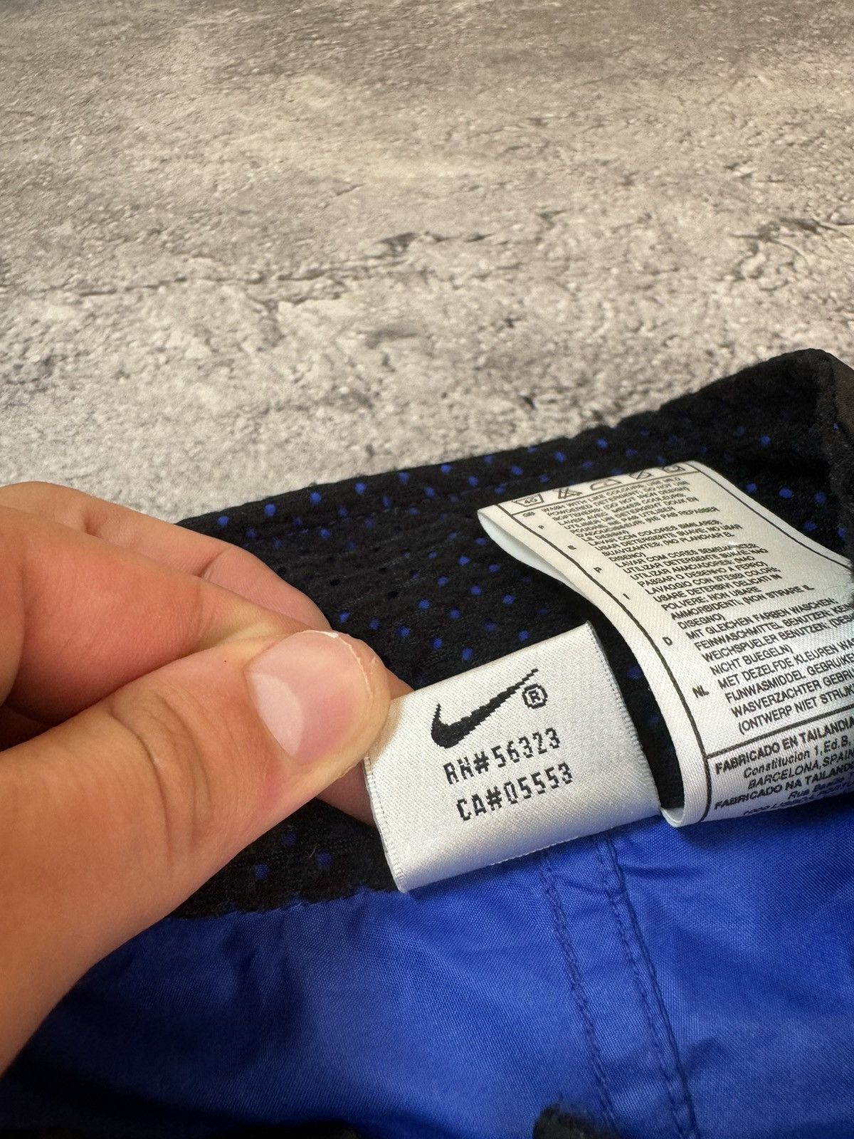 Japanese Brand × Nike × Vintage Men’s Windbreaker Nike Swoosh Vintage retro y2k Size US L / EU 52-54 / 3 - 10 Thumbnail