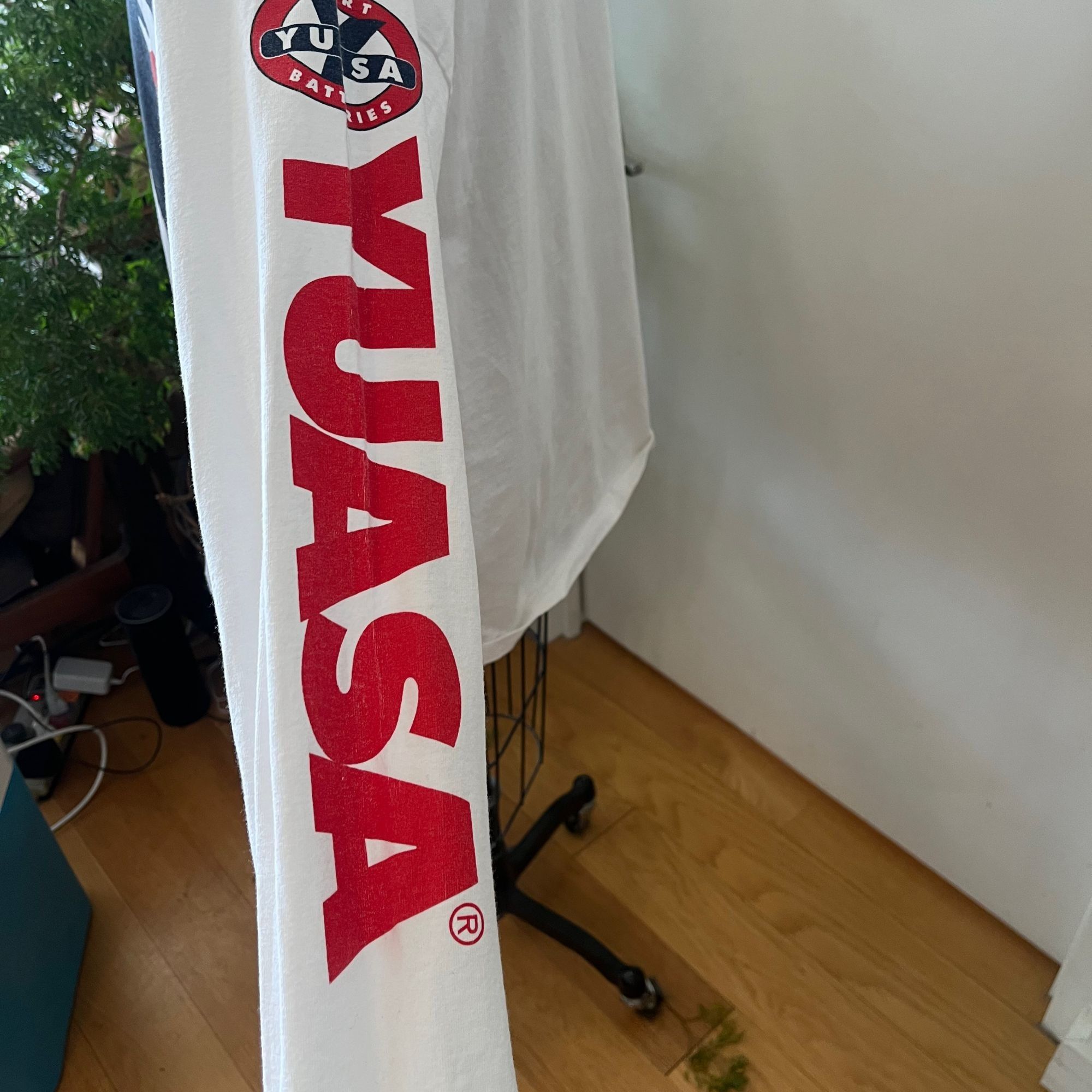 Other Vintage YUASA Sports Batteries Racing Long Sleeve Tee Size X Size US XL / EU 56 / 4 - 4 Thumbnail