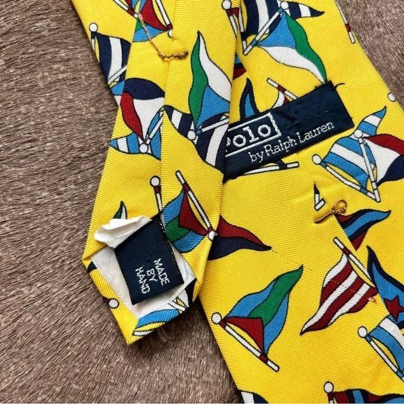 Polo Ralph Lauren × Vintage Polo by Ralph Lauren Yellow Silk Burgee Flags Nautical Tie V Size ONE SIZE - 5 Thumbnail