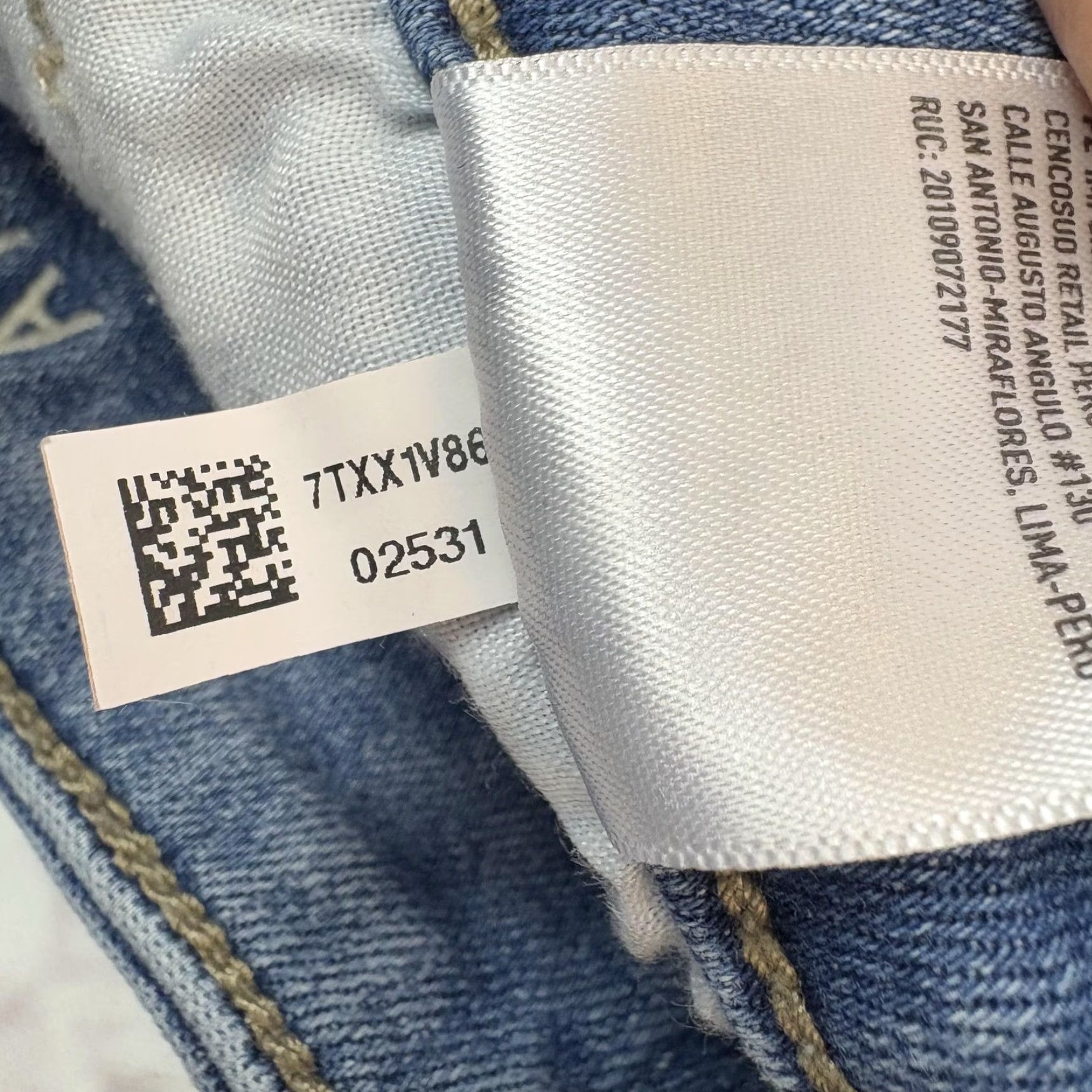 American Eagle Outfitters VINTAGE? American Eagle Shorts Womens 6 Super Hi Rise Shortie Denim Palm Print Distressed Size 28" / US 6 / IT 42 - 5 Thumbnail