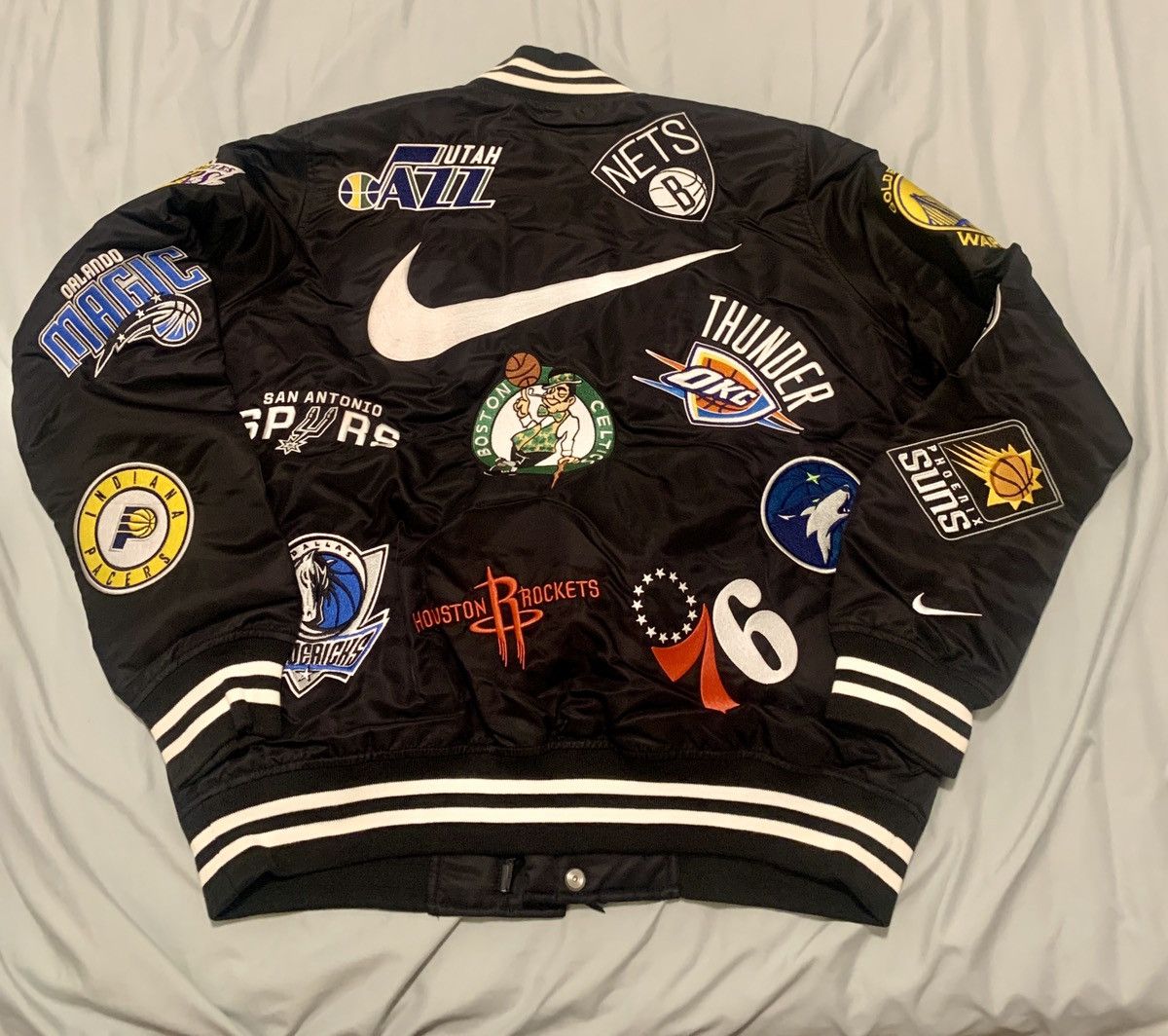 Supreme Supreme x NBA warm up jacket size Medium Size US M / EU 48-50 / 2 - 2 Thumbnail