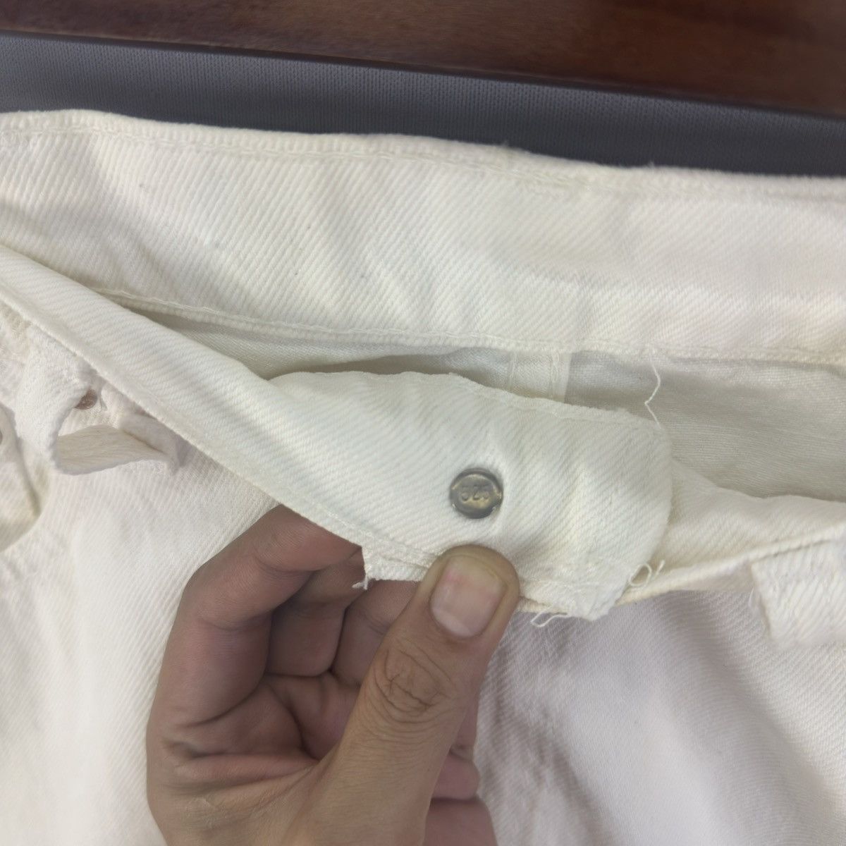 Levi's Vintage 1993 Levis 510-02 Button 525 White Jeans Size US 33 - 8 Thumbnail
