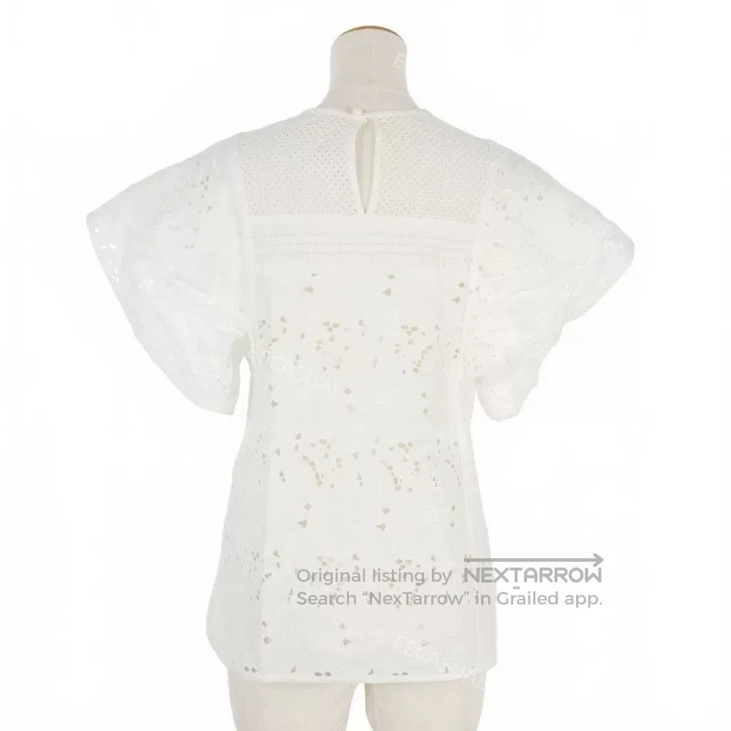 Other White Floral Embroidered Bell Sleeve Top. Size S / US 4 / IT 40 - 2 Thumbnail