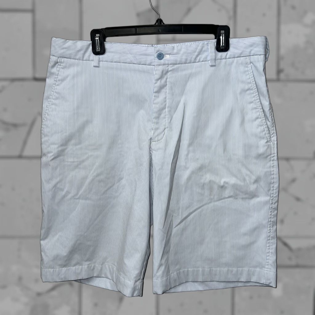 Nike VINTAGE Nike Golf Shorts Men Size 36 Blue Chino Striped Size US 36 / EU 52 - 1 Thumbnail