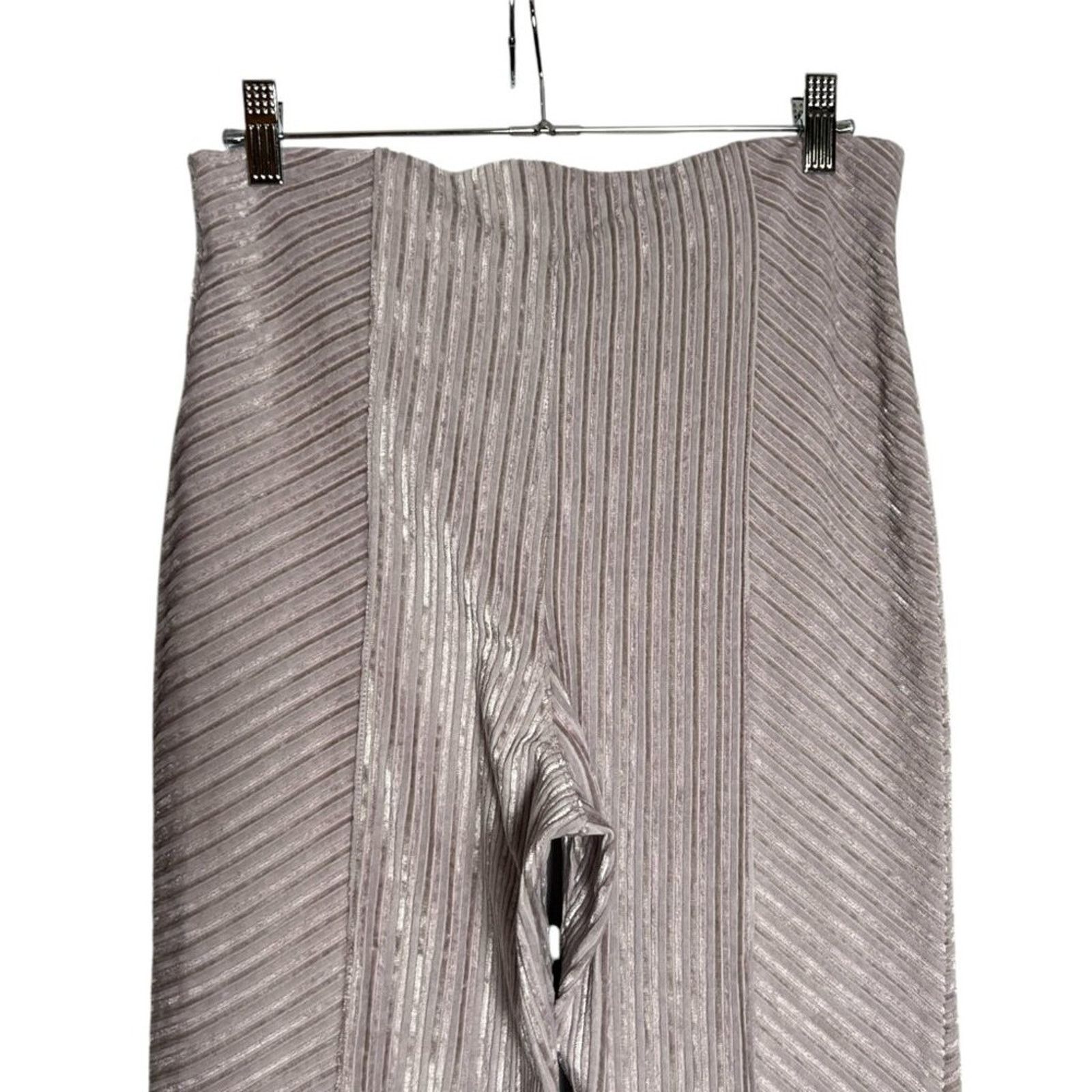Free People Free People Slim Velvet Flare Pants Lavender Size S Size 27" / US 4 / IT 40 - 7 Thumbnail