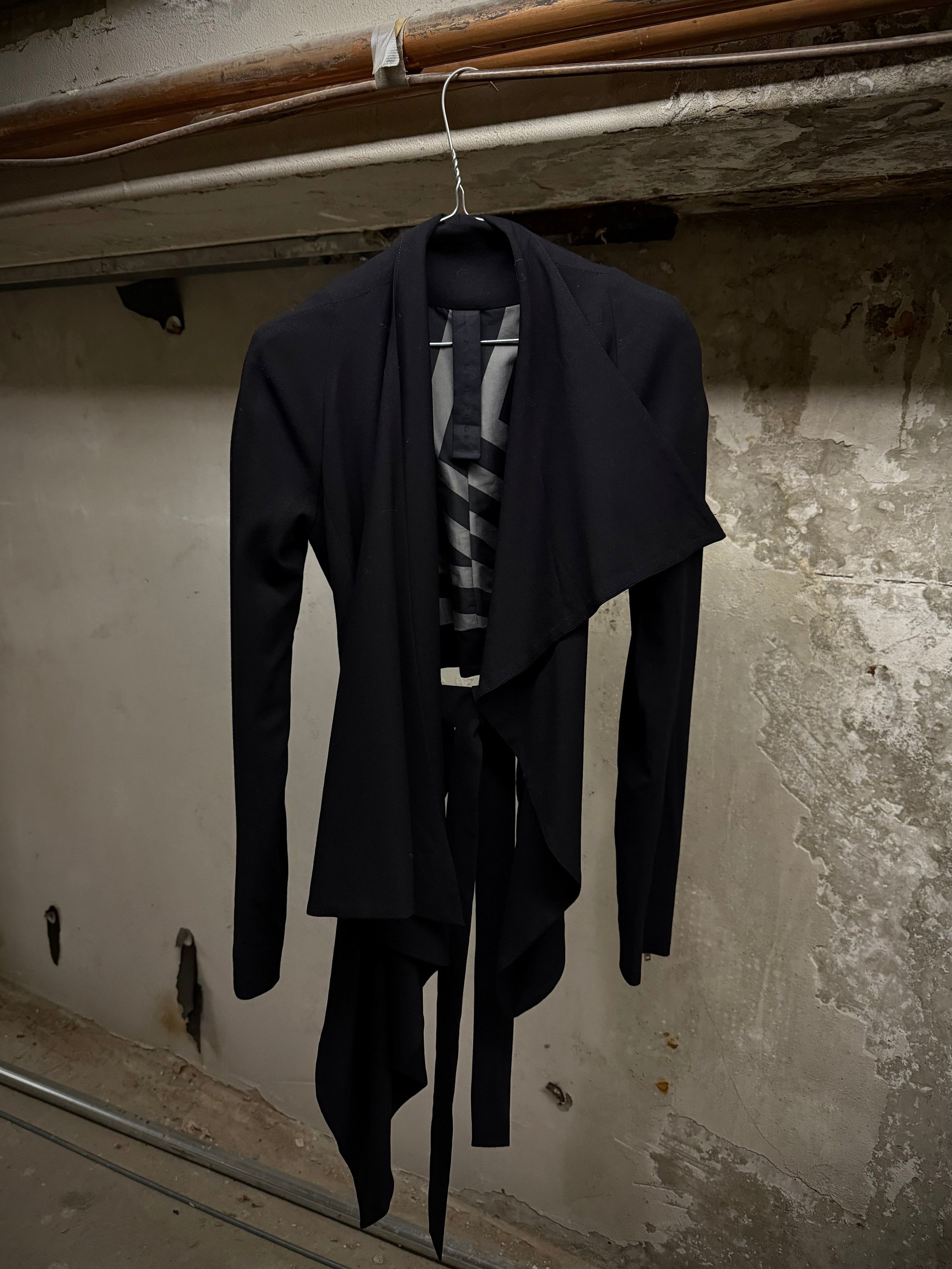 Gareth Pugh Gareth Pugh 2010s Asymmetric Open-front Raglan Jacket Size US S / EU 44-46 / 1 - 1 Thumbnail