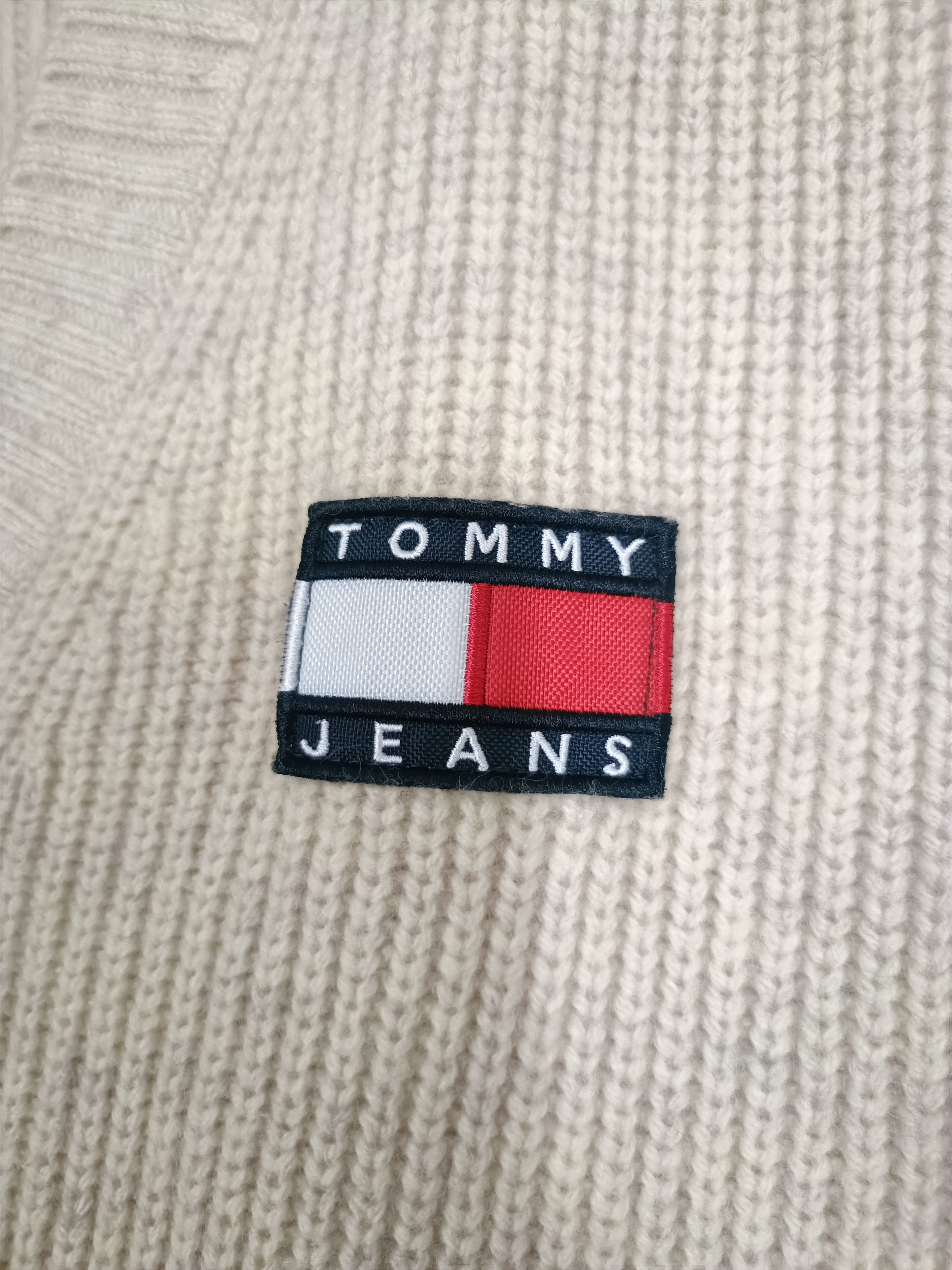 Tommy Jeans Tommy jeans by Tommy Hilfiger v-neck knit sweater oversized Size US M / EU 48-50 / 2 - 2 Thumbnail