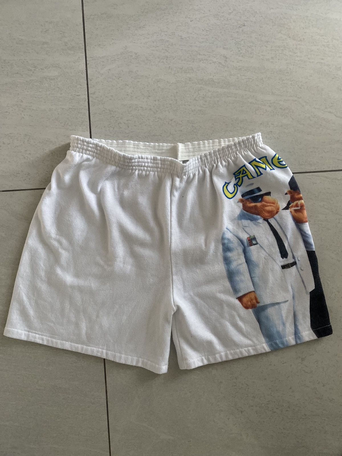Camel × Vintage Vintage Camel Cigarretes Graphic Shorts size 32 Size US 35 - 1 Thumbnail