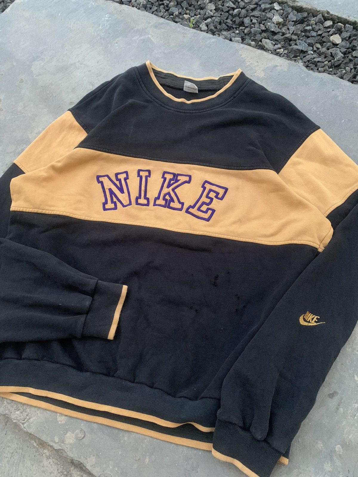 Nike × Vintage Crewneck Nike Big Spellout 2 Tone Colourblock Size US L / EU 52-54 / 3 - 1 Thumbnail