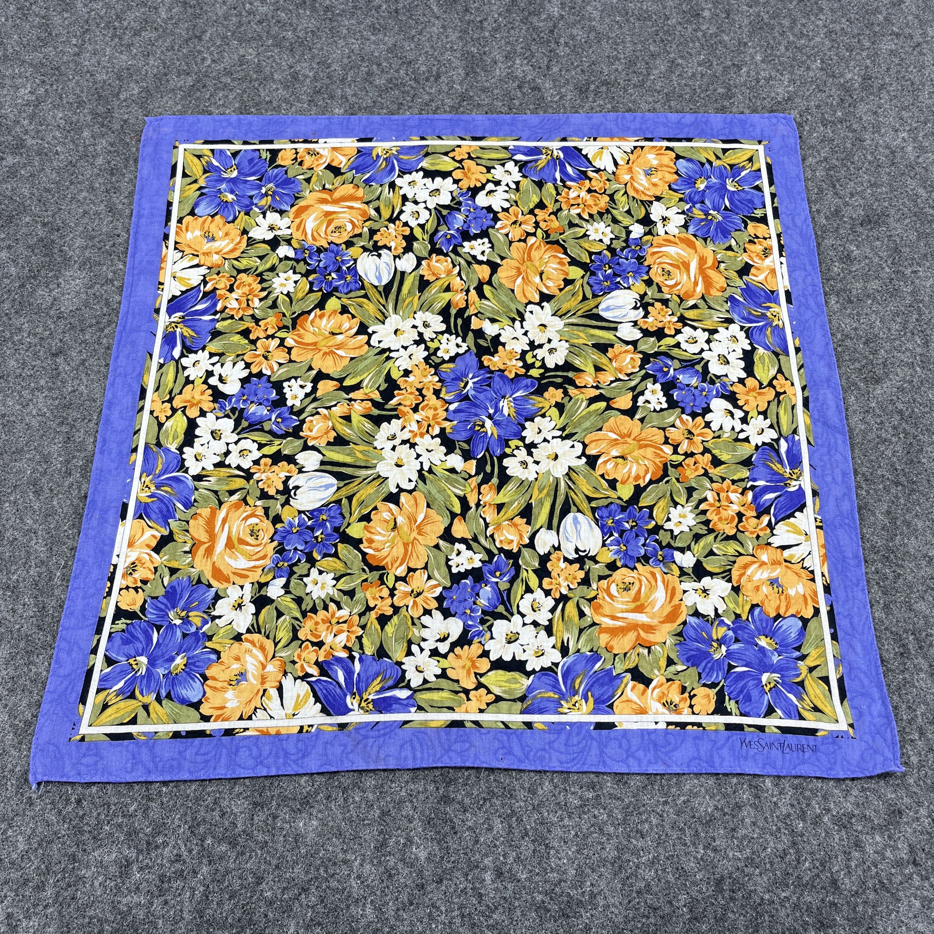Vintage Yves Saint Laurent Handkerchief / Bandana / Neckerchief B292 Size ONE SIZE - 2 Thumbnail