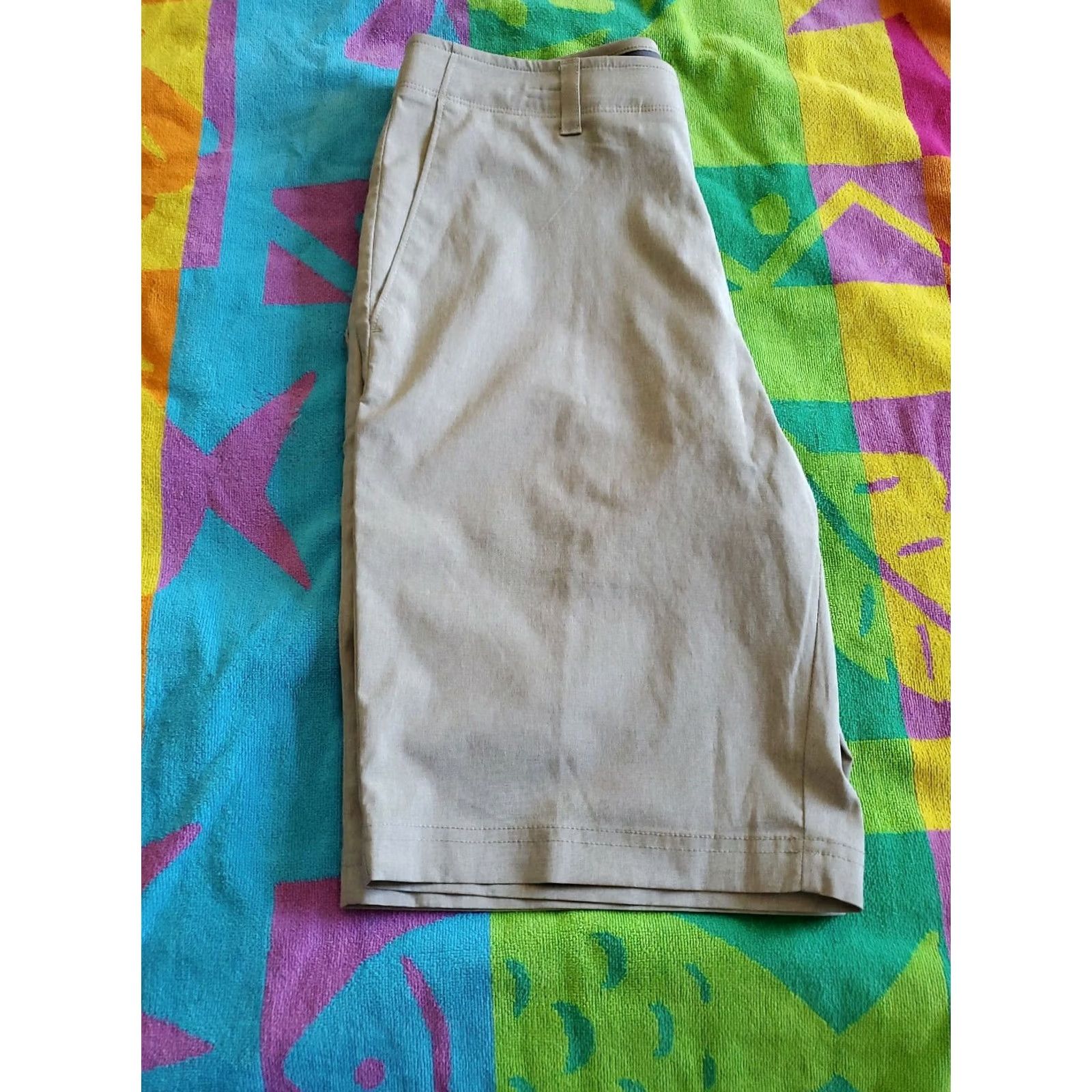 Vintage Jack Nicklaus Golf/Chino Shorts Flat Front Men's SZ W30×L10 Beige Polyester Casual Shorts Joe Nicklaus Golf Theme 90s? Size US 30 / EU 46 - 3 Thumbnail