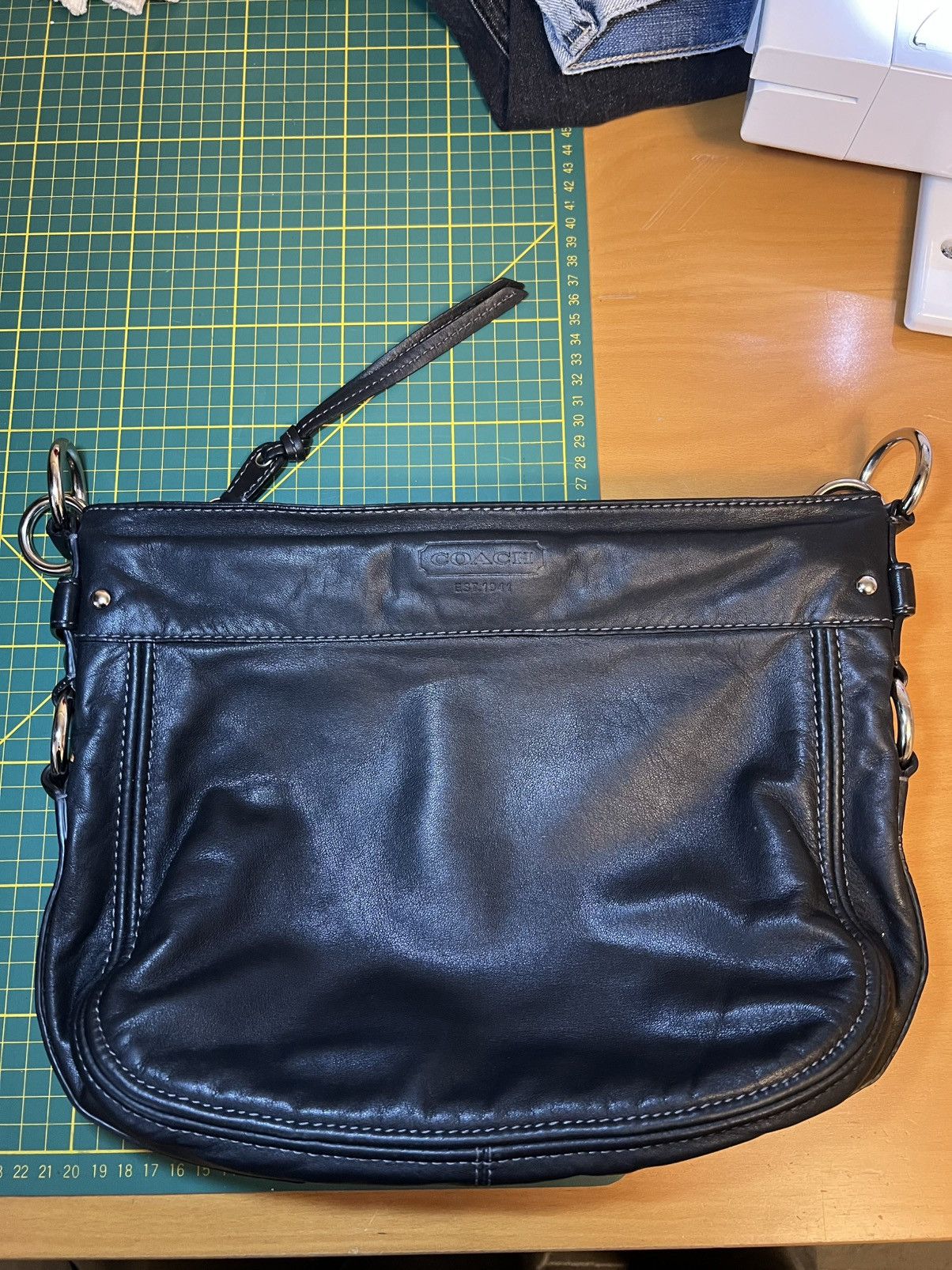 Vintage Coach leather messenger crossbody bag