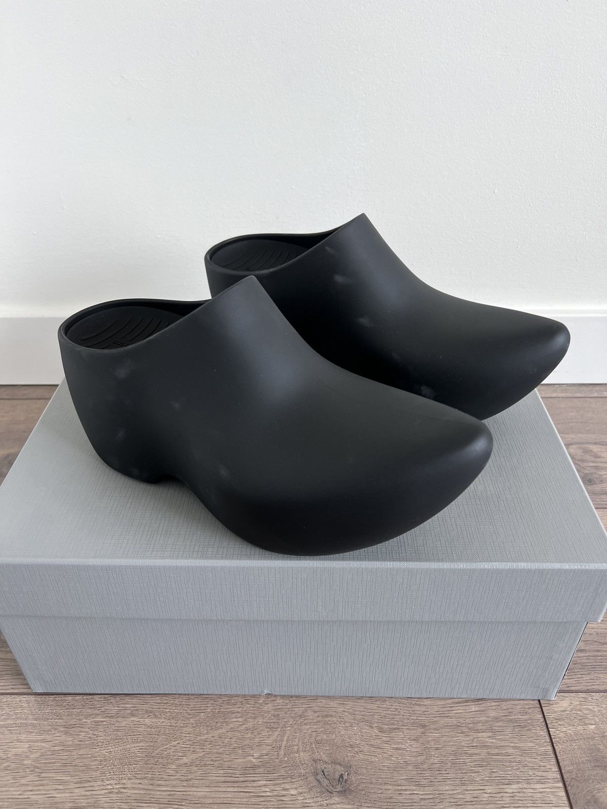 Balenciaga Balenciaga Rubber Technoclog Matte Black 40 Size US 7 / EU 40 - 17 Thumbnail
