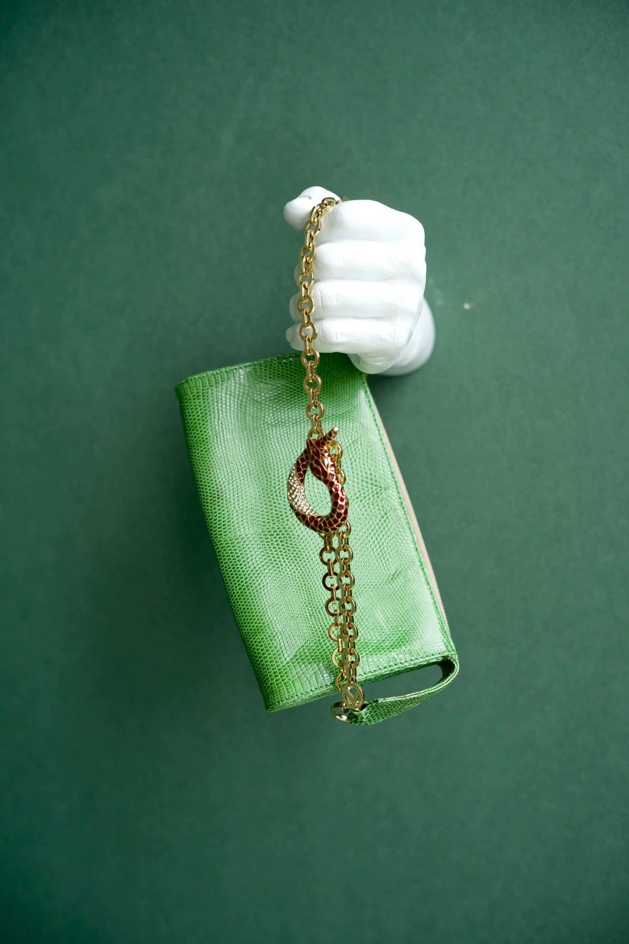 Valentino Valentino 2001 Lizard Enamel Snakehead Chain Clutch Size ONE SIZE - 3 Thumbnail