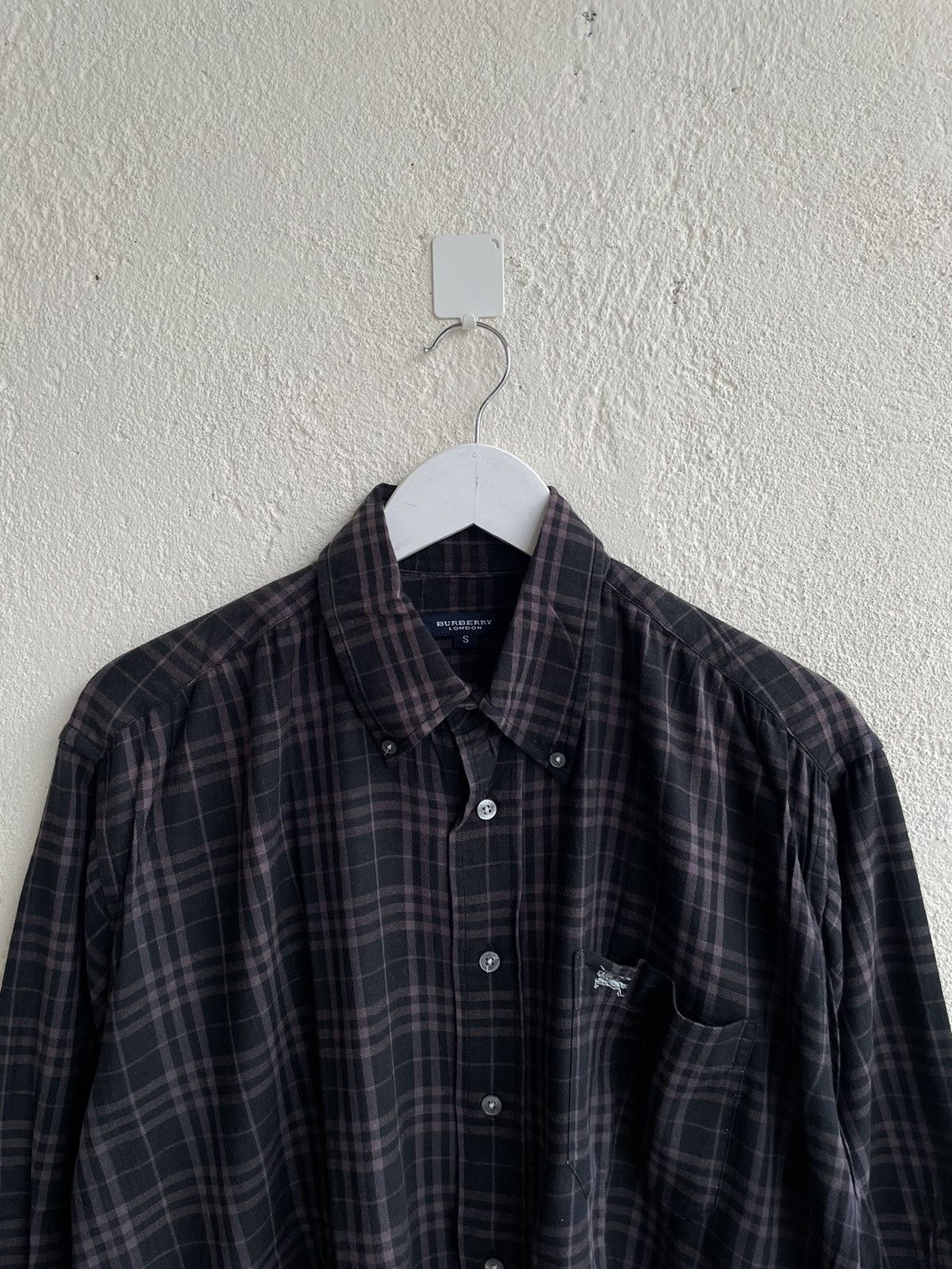 Burberry Vintage burberry black novacheck shirt Size US XL / EU 56 / 4 - 4 Thumbnail