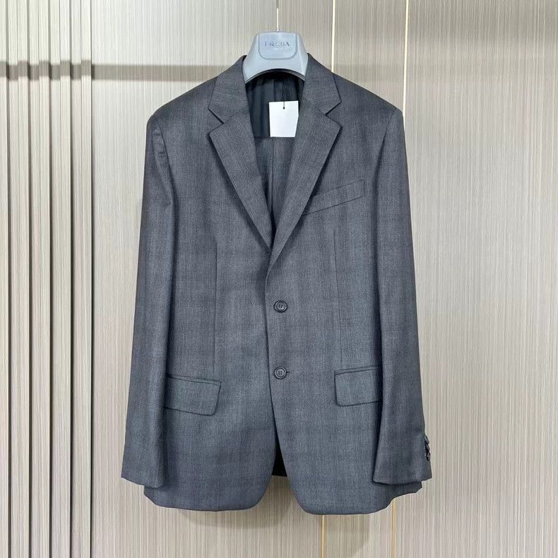 Prada Prada Gray wool plaid suit 2502-Nextarrow Size 48R - 1 Thumbnail