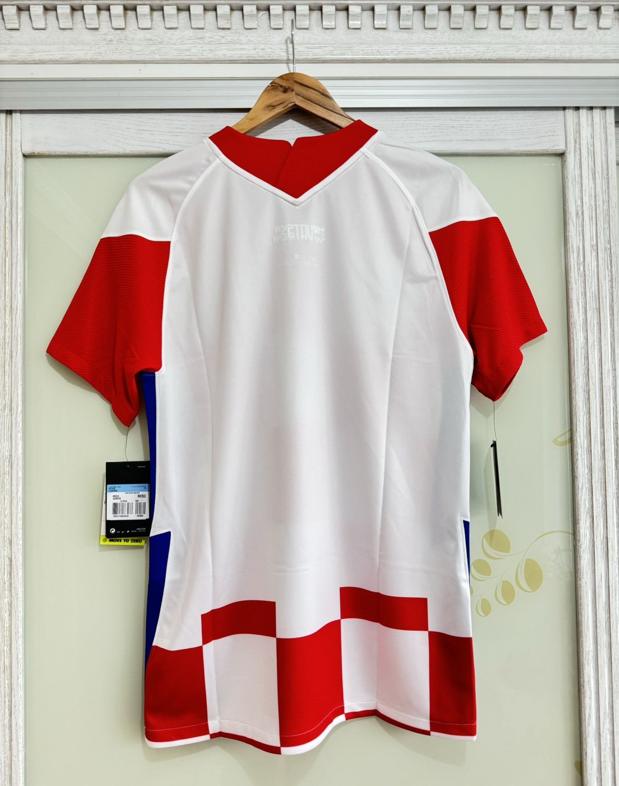 Nike Croatia Euro 2020-2021 Home Soccer Jersey Football Kit Shirt Size US M / EU 48-50 / 2 - 2 Thumbnail