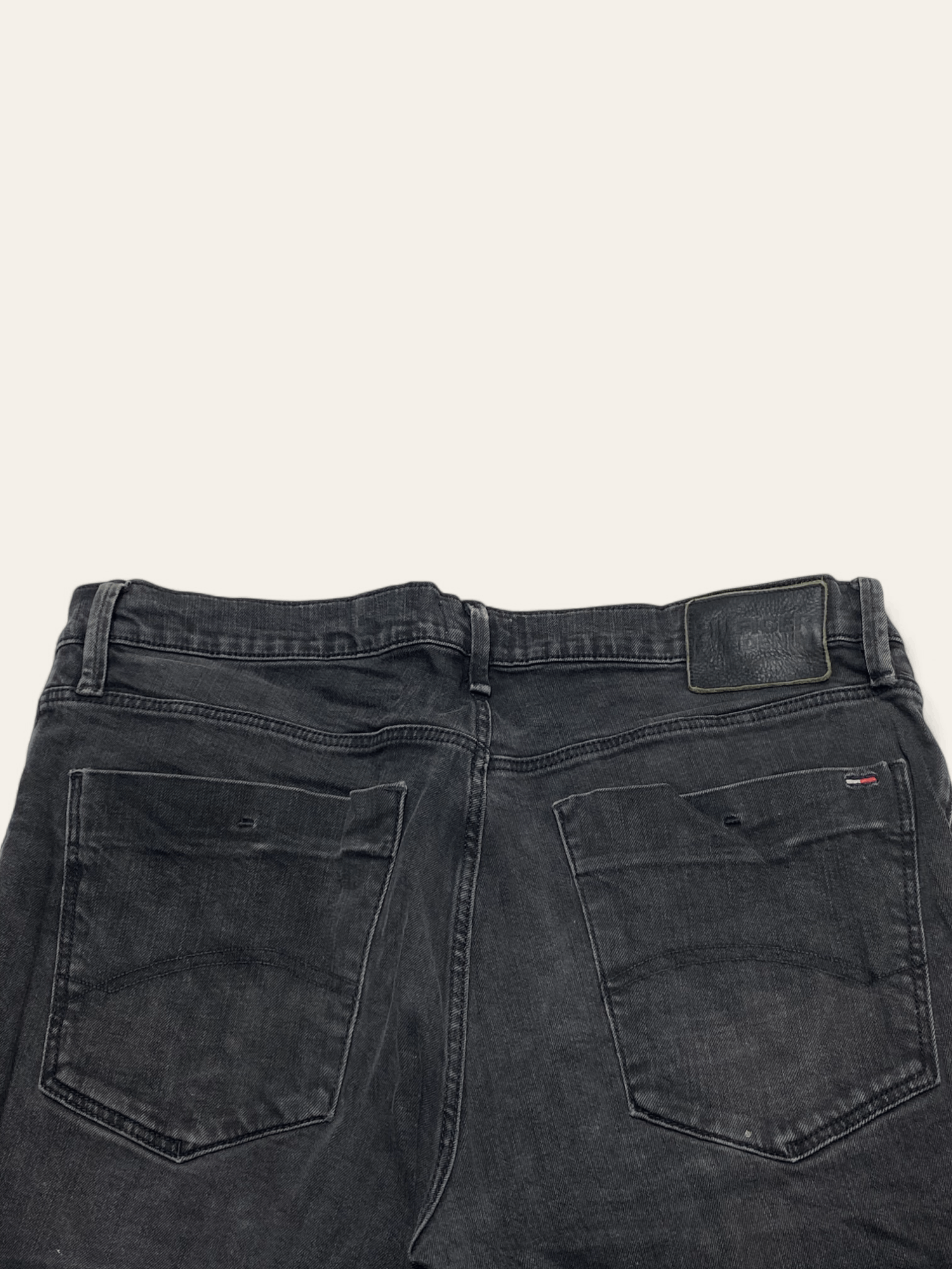 Jean 00s Vintage TOMMY HILFIGER DENIM Black Washed Faded Jeans Size US 35 - 11 Thumbnail