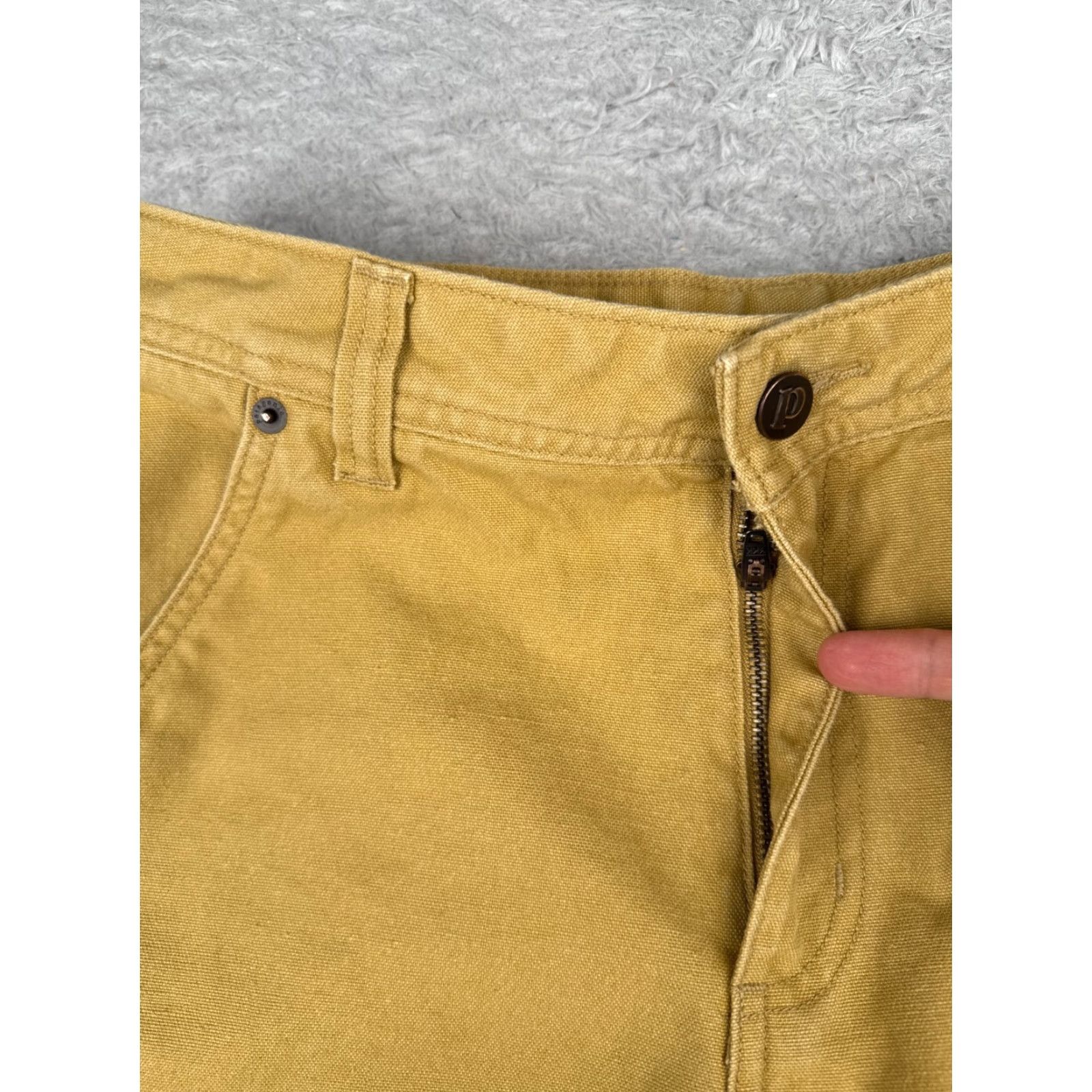 Patagonia Patagonia Shorts Women 6 Yellow Khaki All Seasons Hemp Canvas 8" Hike Camp 29x8 Cargo Regular Women's Beige 8" Inseam 29" Size 28" / US 6 / IT 42 - 6 Thumbnail