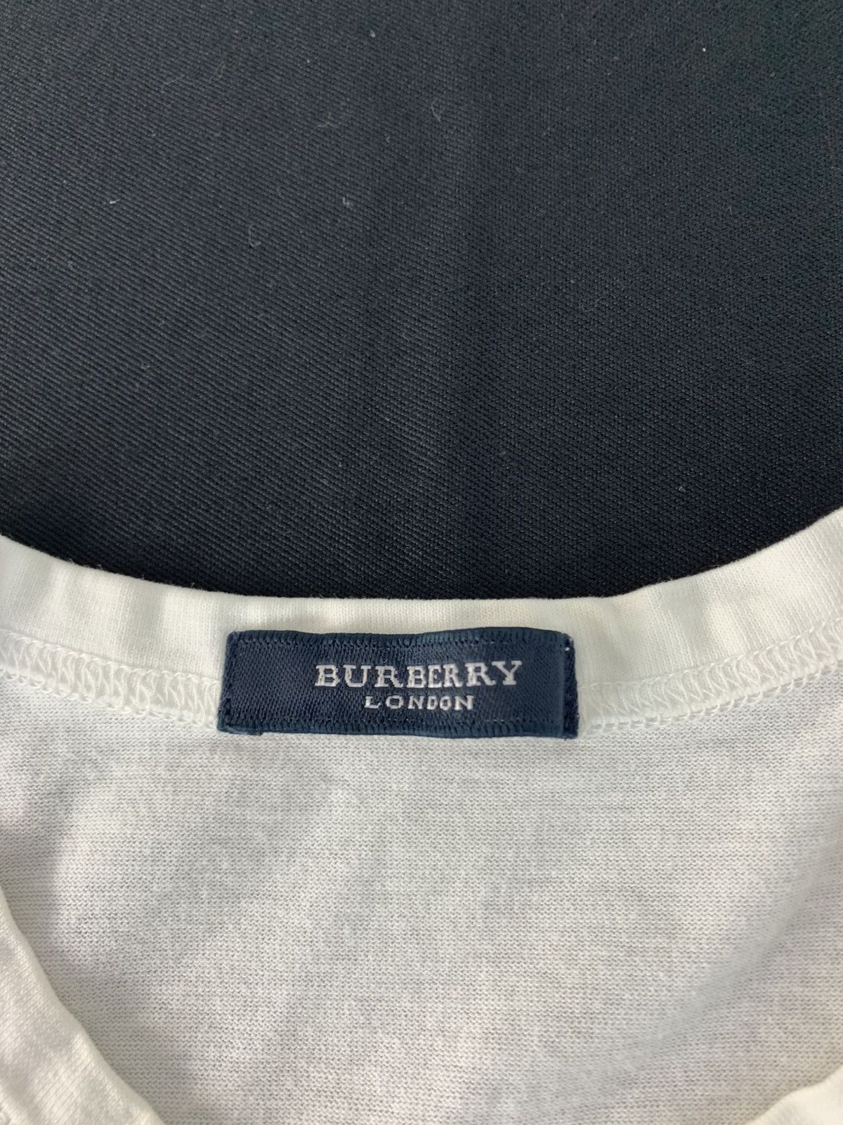 Burberry Hype Burberry London Henley Neck Minimalist Plain Tee Tshirt Size US S / EU 44-46 / 1 - 5 Thumbnail