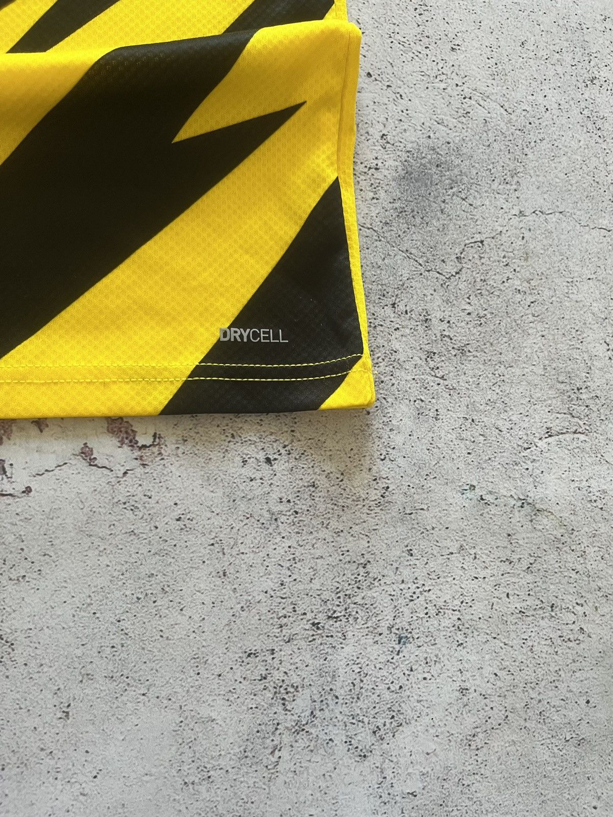 Puma PUMA BORUSSIA DORTMUND BVB 20/21 HOME SOCCER JERSEY,FOOTBALL Size US S / EU 44-46 / 1 - 4 Thumbnail
