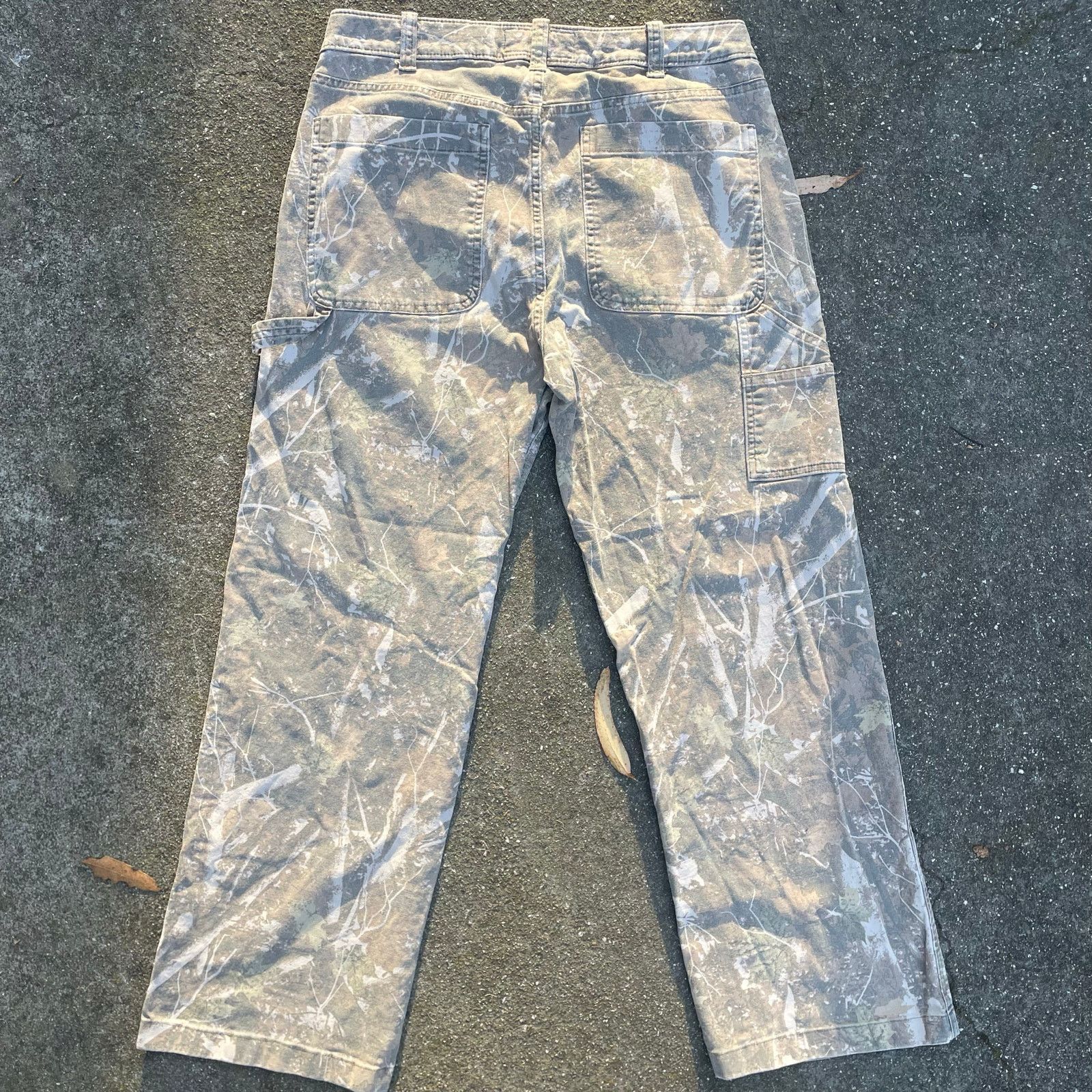 Abercrombie & Fitch Abercrombie and Fitch Baggy Workwear camo pants size 32x32 Size US 32 / EU 48 - 2 Thumbnail