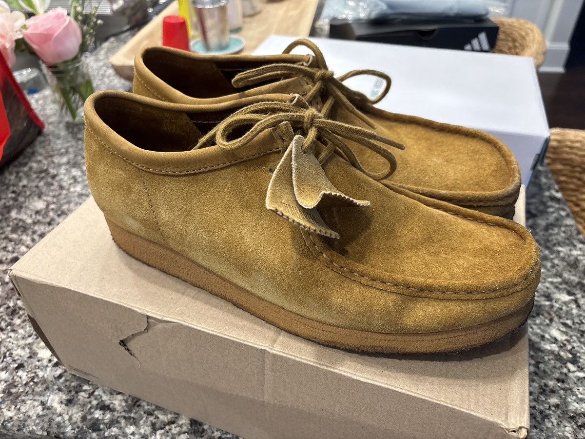 Clarks Clarks Originals Wallabee – Oak Harry Suede – Size 12 Size US 12 / EU 45 - 2 Thumbnail