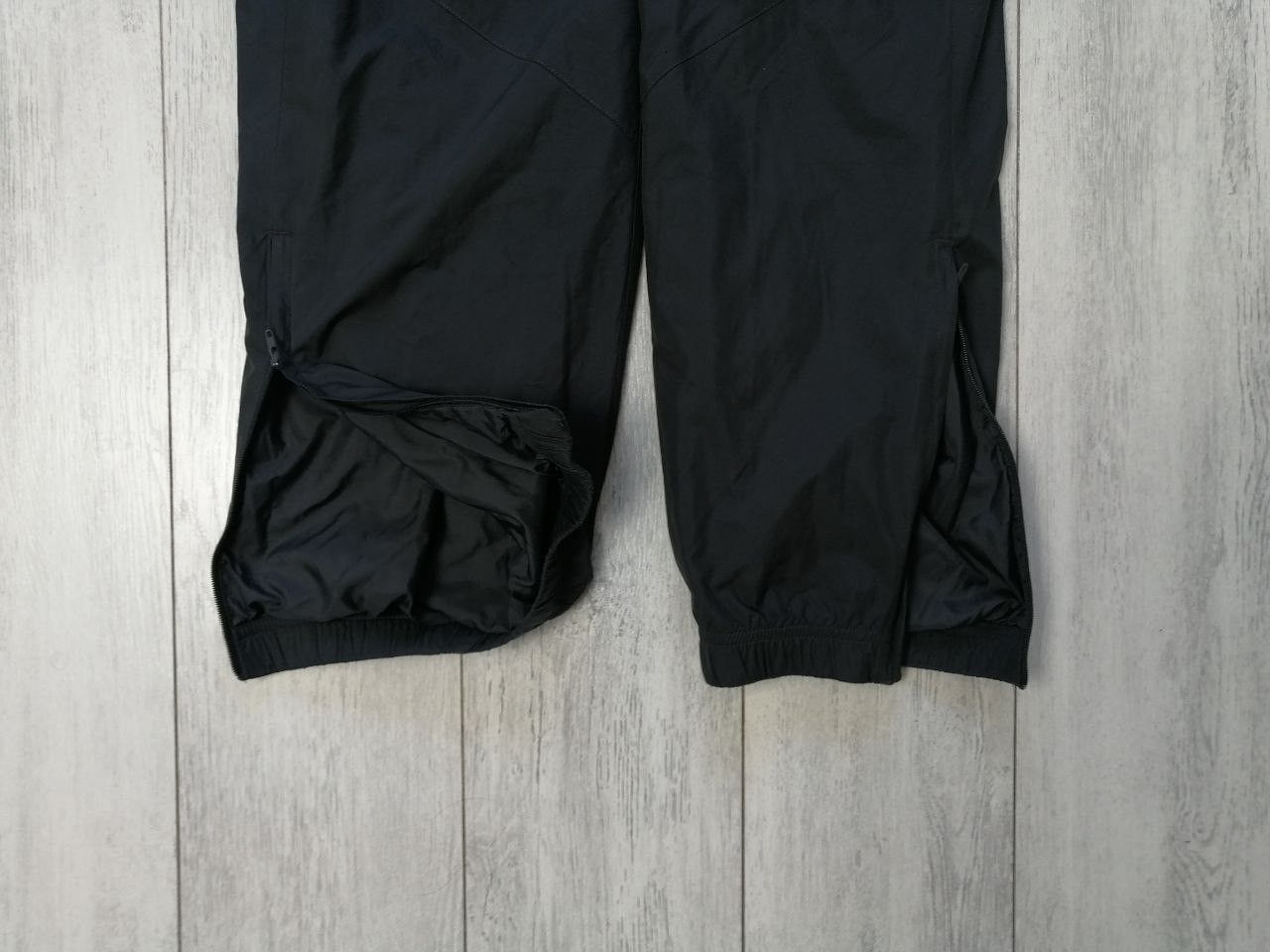 Nike Vintage Nike Track Pants Nylon Size S Size US 30 / EU 46 - 5 Thumbnail