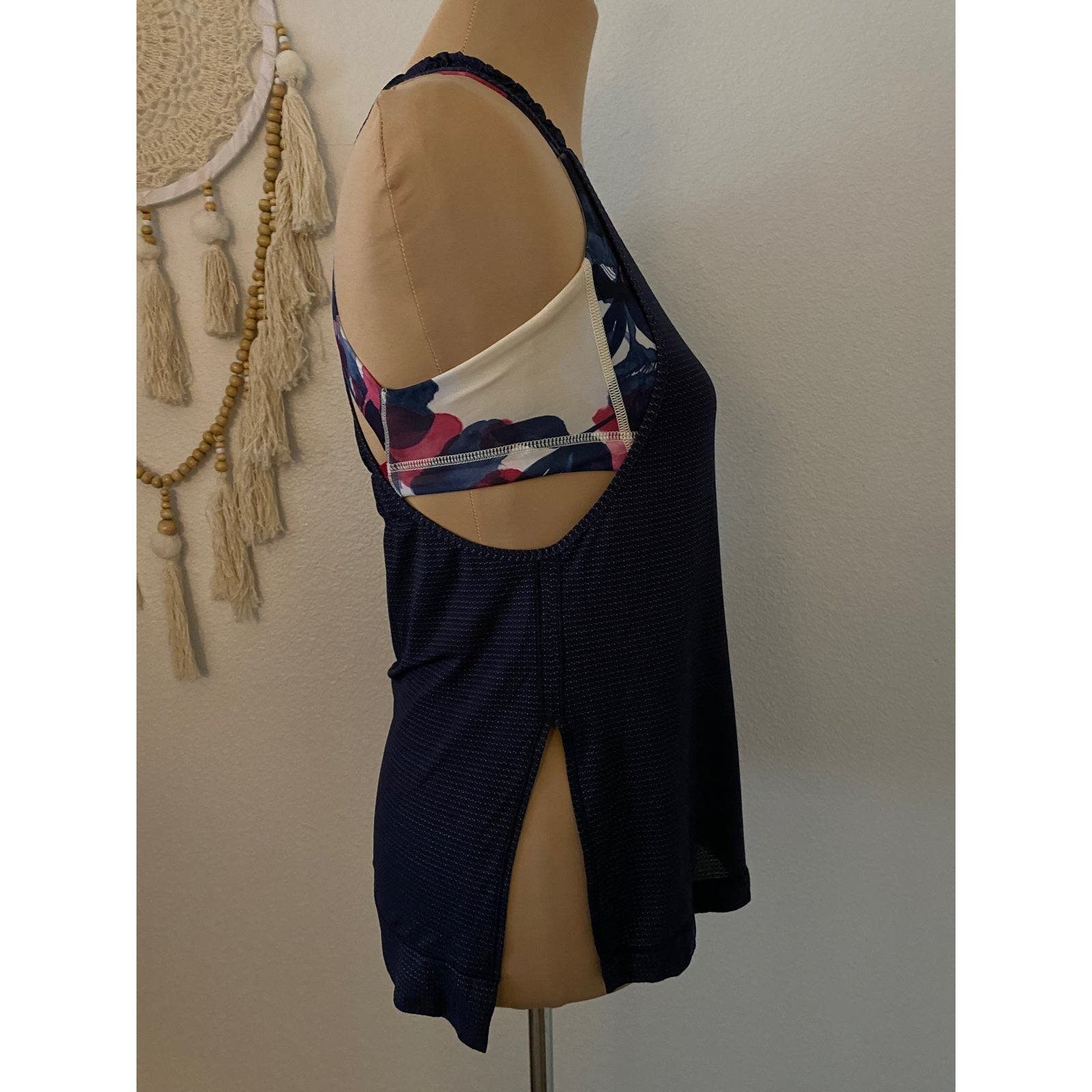 Lululemon lululemon tank top size 4 Size S / US 4 / IT 40 - 2 Thumbnail