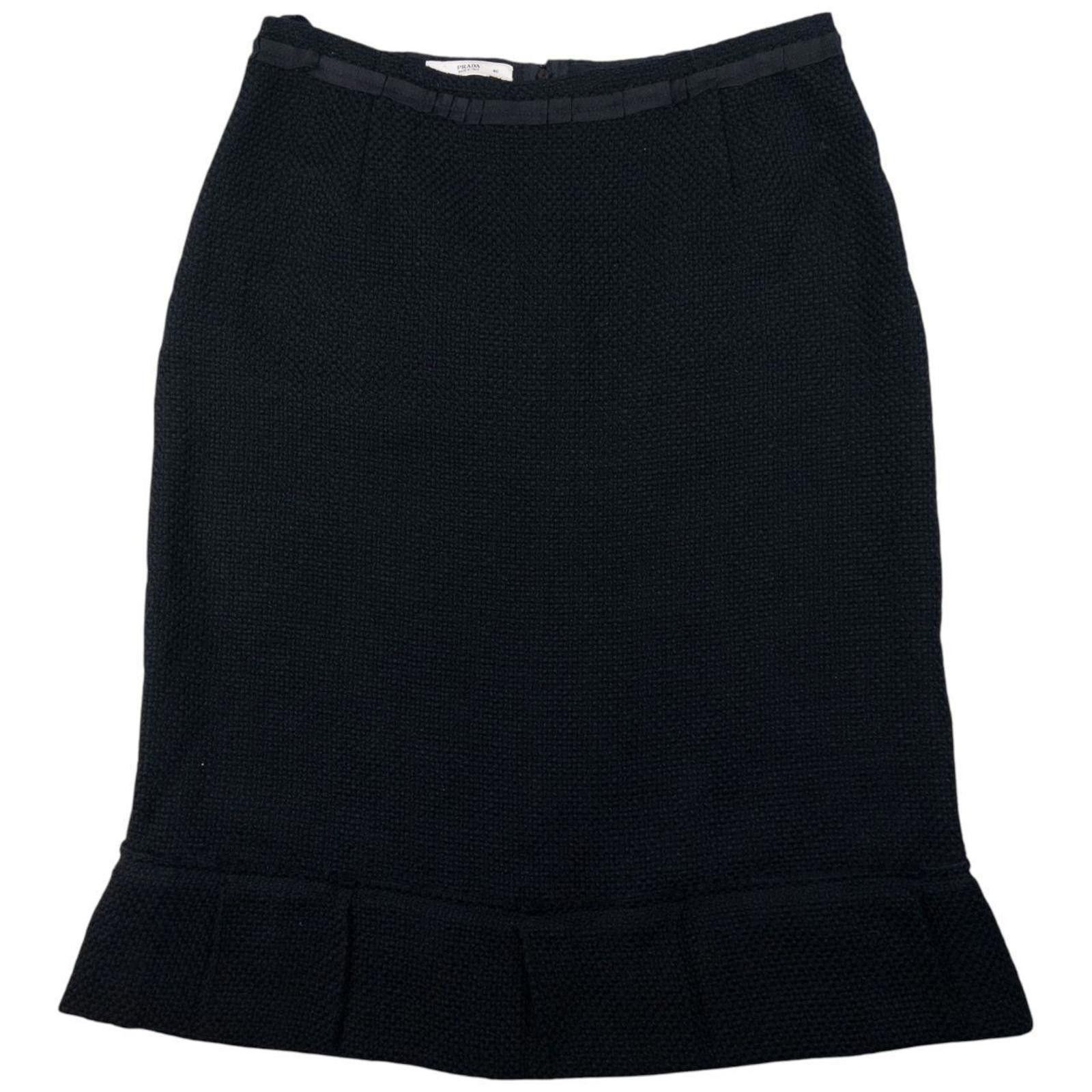 Prada Vintage Prada Pleated Wool Skirt Womens Size W30 Size 30" / US 8 / IT 44 - 1 Thumbnail