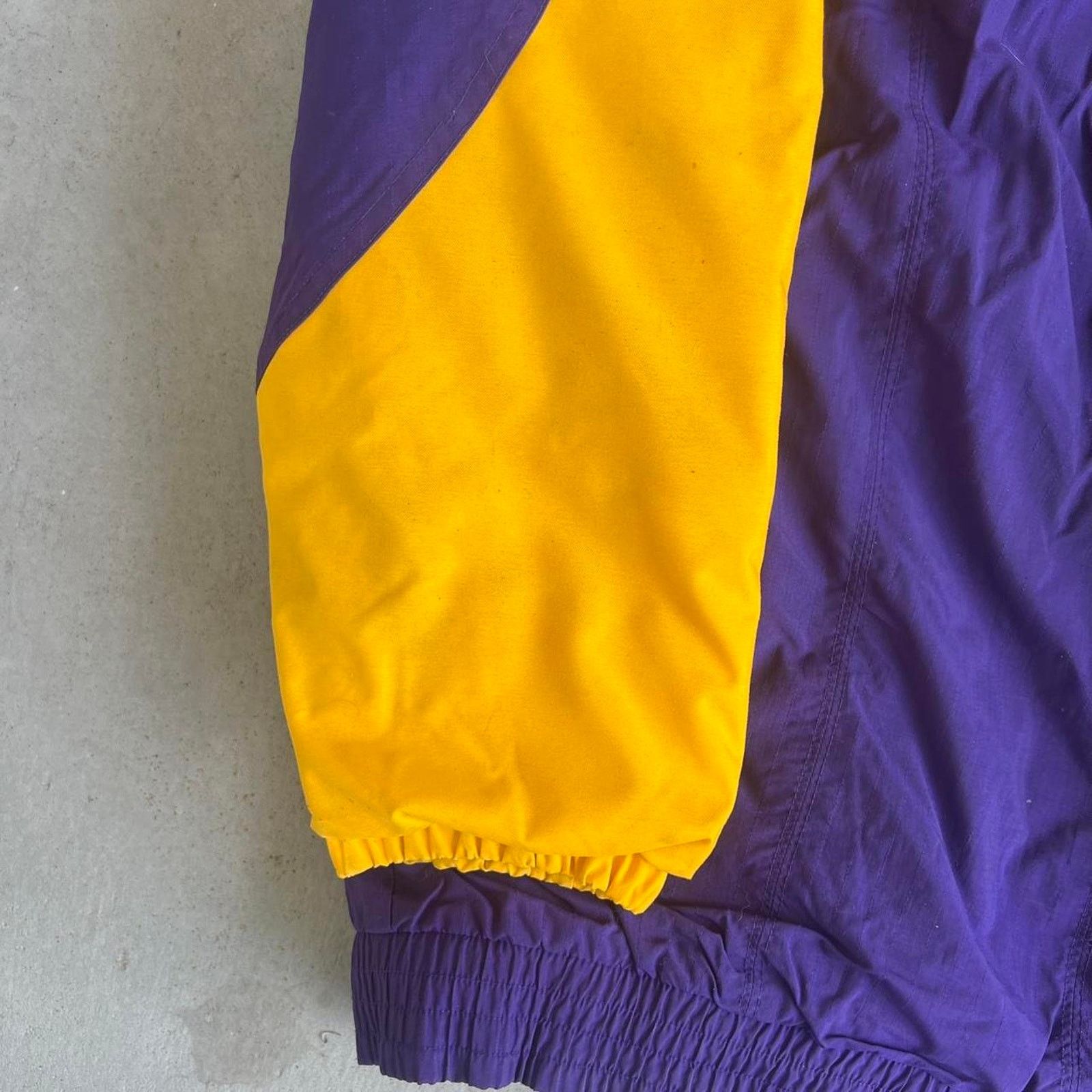 NFL × Nike × Vintage Vintage 90s Nike Minnesota Vikings Fleece Lined Jacket Size US XL / EU 56 / 4 - 4 Thumbnail