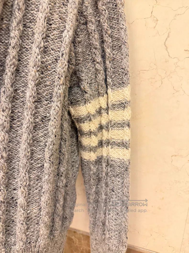Thom Browne Thom Browne Gray coarse knit cardigan with four stripes Size US M / EU 48-50 / 2 - 3 Thumbnail