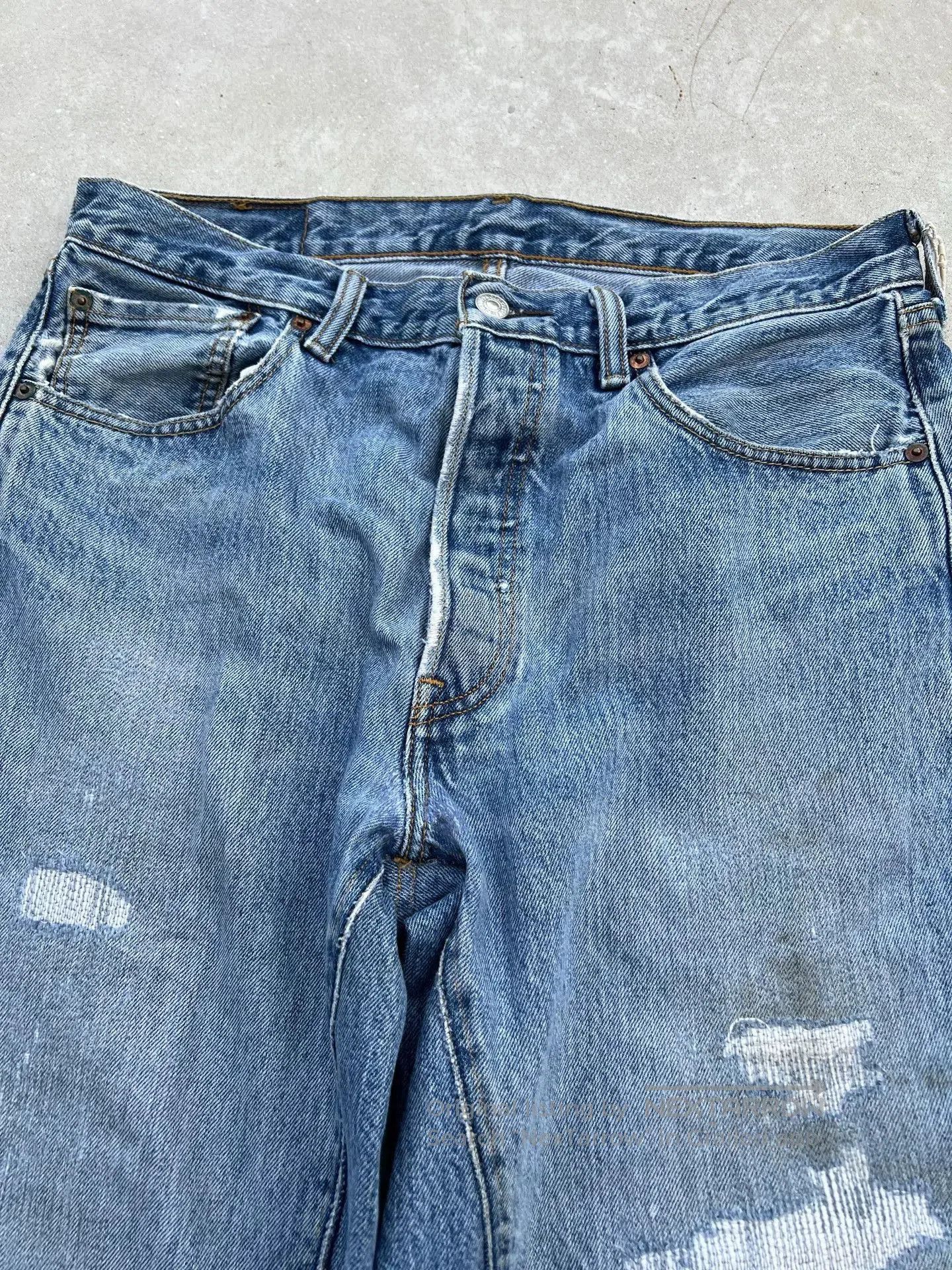 Vintage Vintage 90s Levis Baggy Cropped Jeans. Size US 33 - 5 Thumbnail