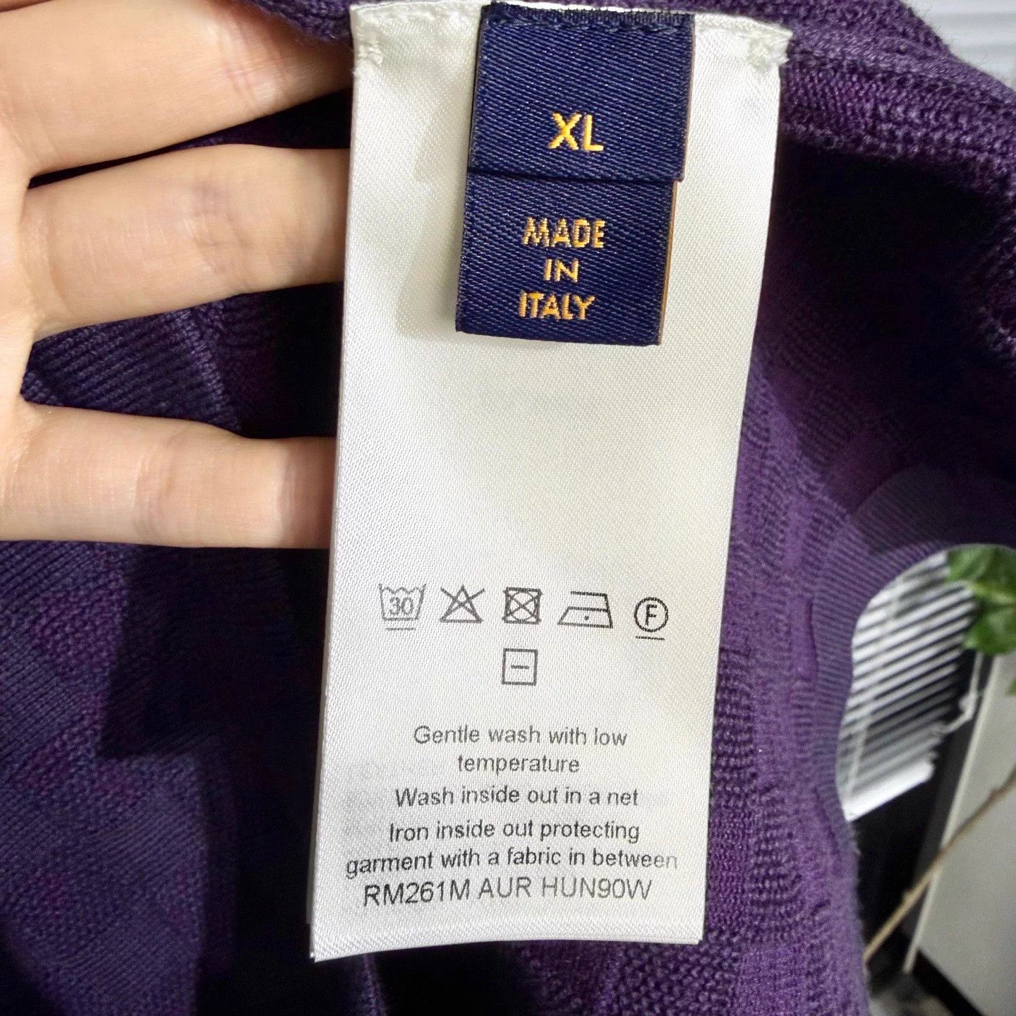 Louis Vuitton LV purple Check embroidered logo short-sleeve T XL Size US XL / EU 56 / 4 - 4 Thumbnail