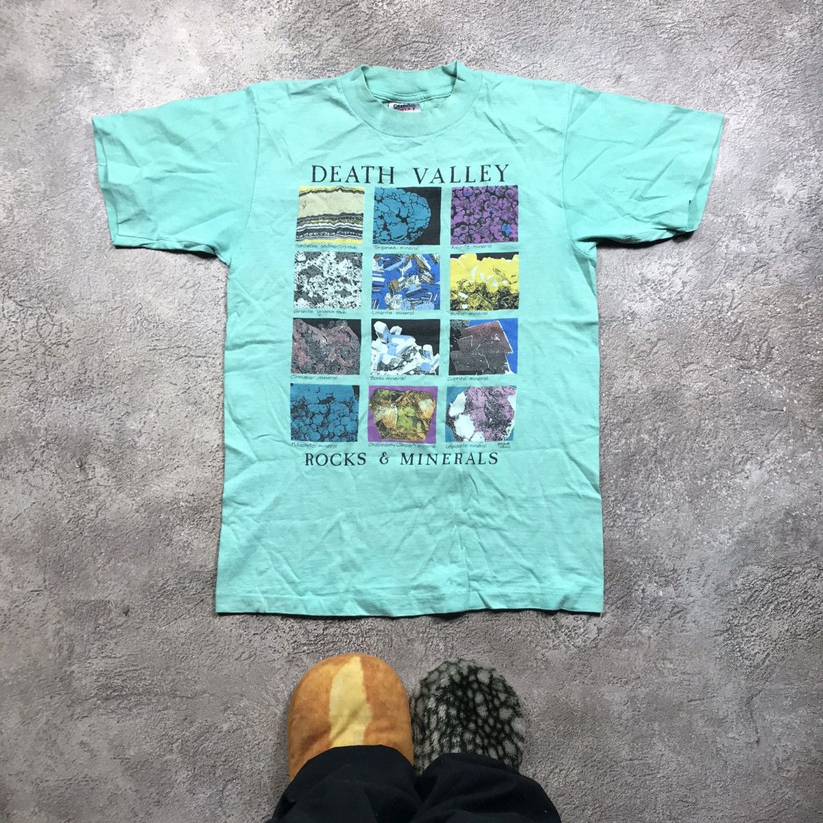 Vintage Vintage Y2K Death Valley Rocks Minerals Graphic Tee Sun Fade Size US S / EU 44-46 / 1 - 1 Thumbnail