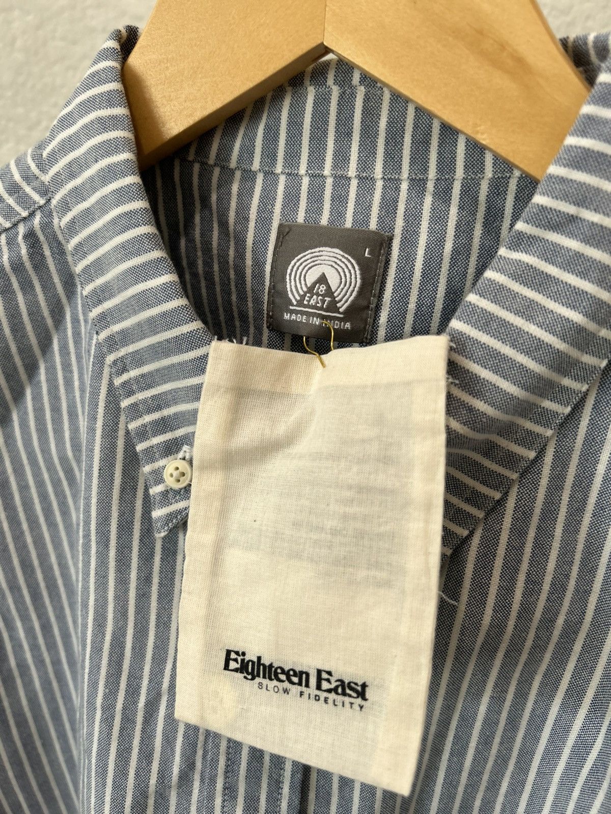 18 East BNWT Split SS BD Shirt Silt Indigo Turmeric Bagru Block Size US L / EU 52-54 / 3 - 6 Thumbnail